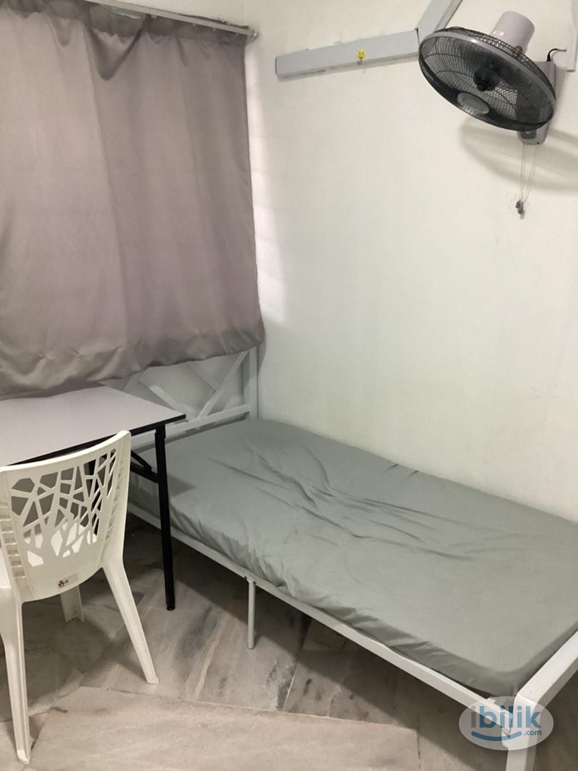 🔥LANDED HOUSE MERDEKA PROMO ‼️😮 🏡 Stylish and Zero Deposit Single Room near LRT IOI Puchong 🏡Free Utilities & WIfi🛜‼️ - Image 1