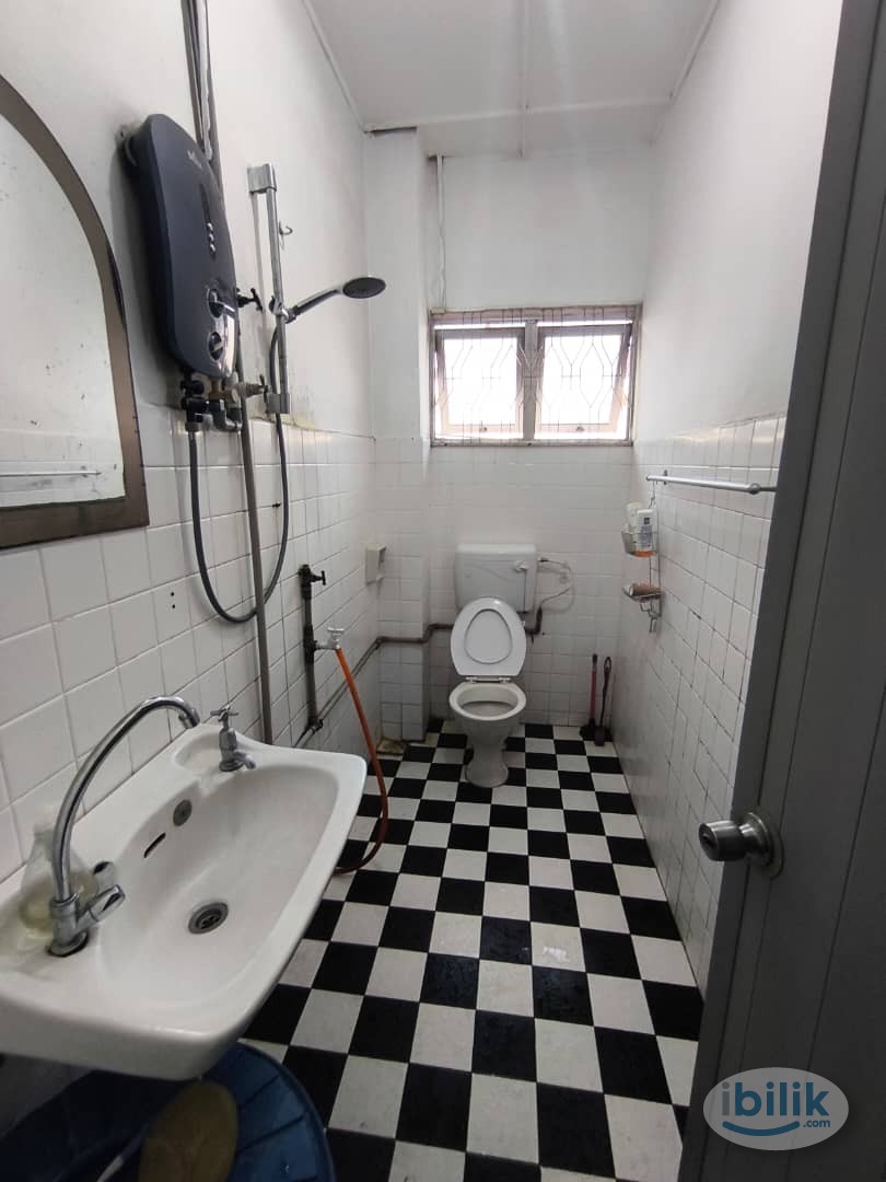 🔥LANDED HOUSE MERDEKA PROMO ‼️😮 🏡 Stylish and Zero Deposit Single Room near LRT IOI Puchong 🏡Free Utilities & WIfi🛜‼️ - Image 4
