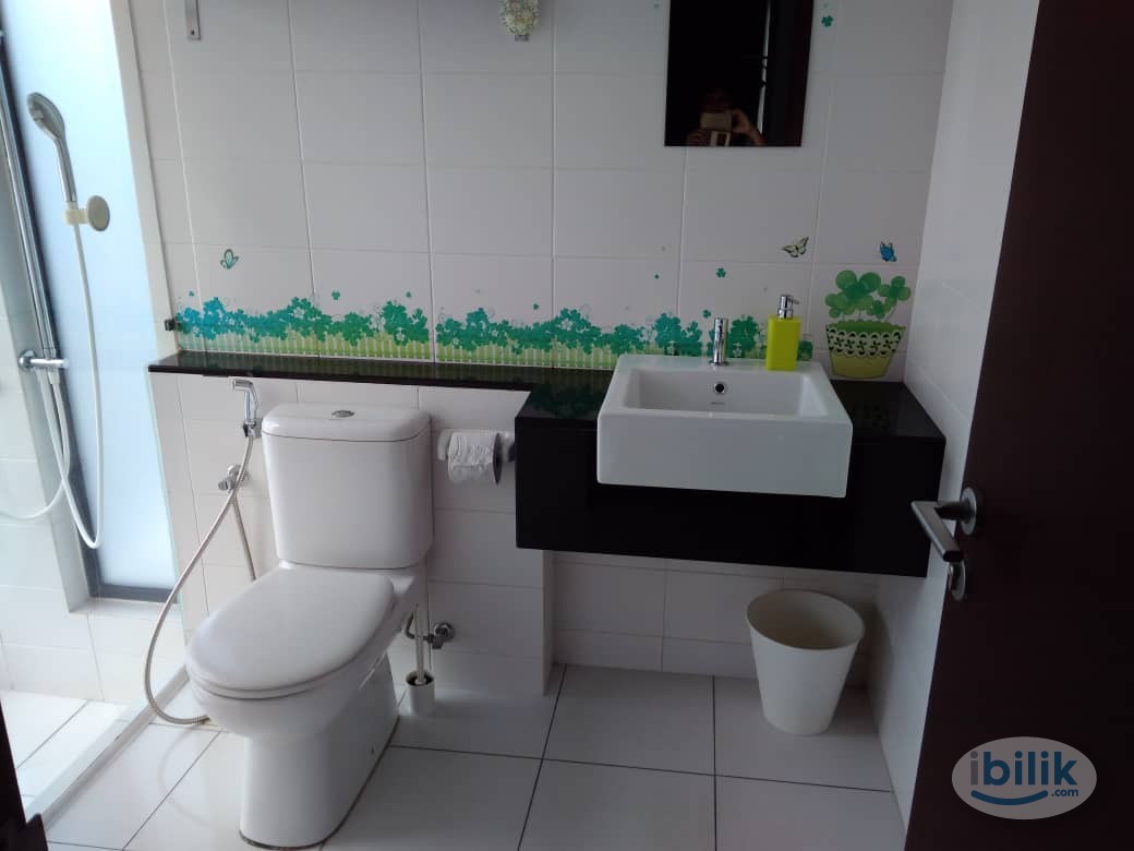 Nice Single Female Room at Trefoil Condominium, Setia Alam, Shah Alam - Image 2