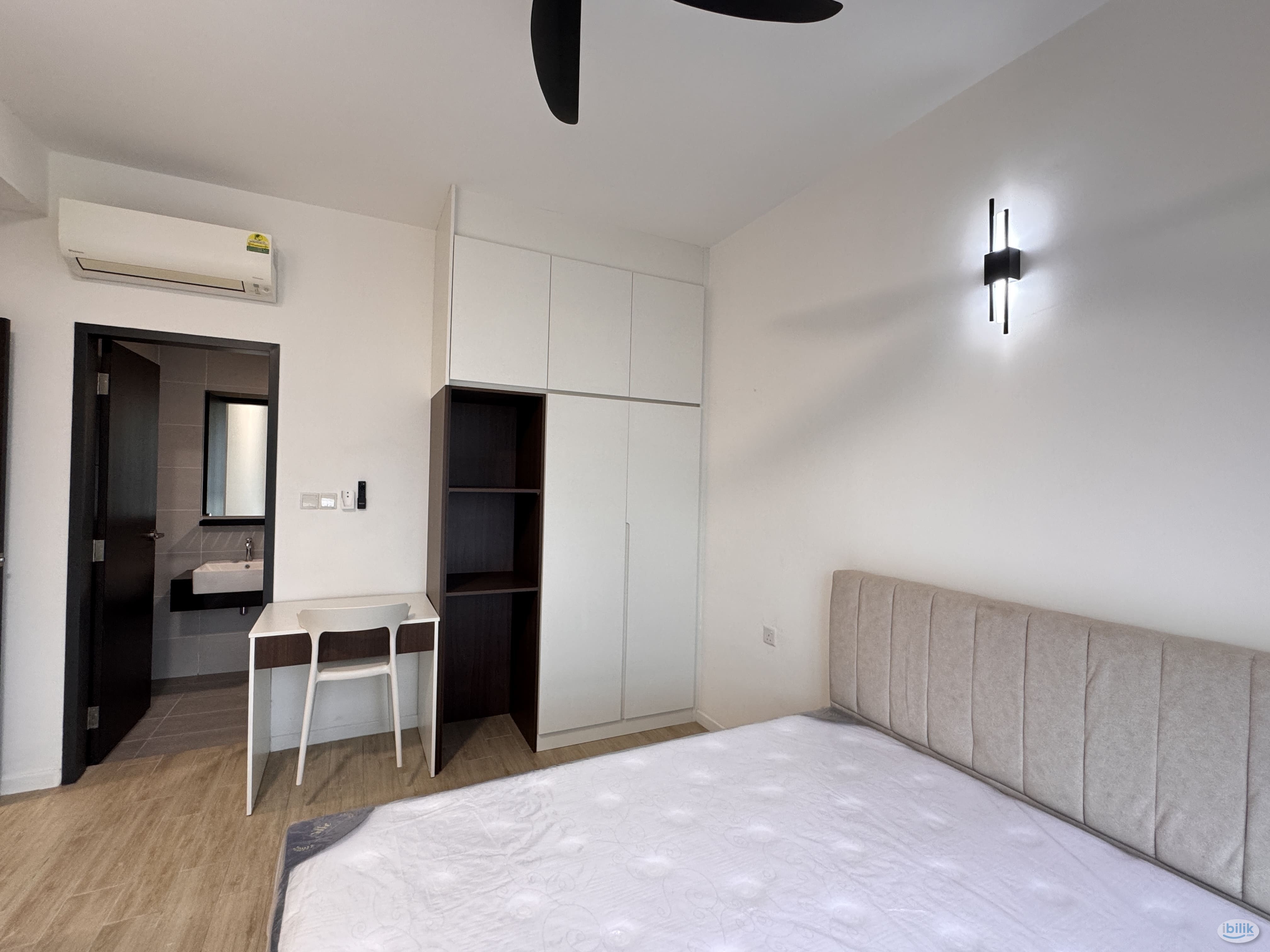 Batu Kawan, Penang Master Room  - Image 2