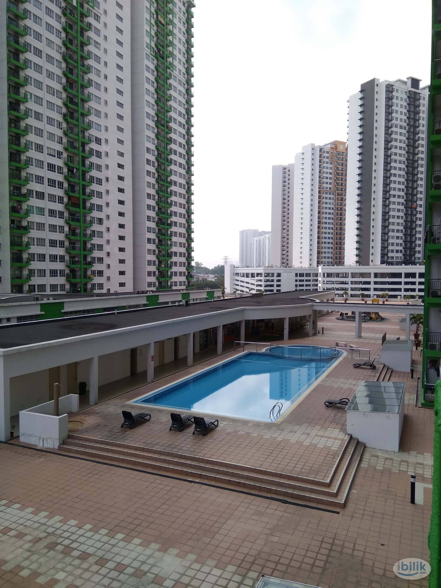 OUG Parklane Medium Room RM600 - Immediate Move In - Image 1