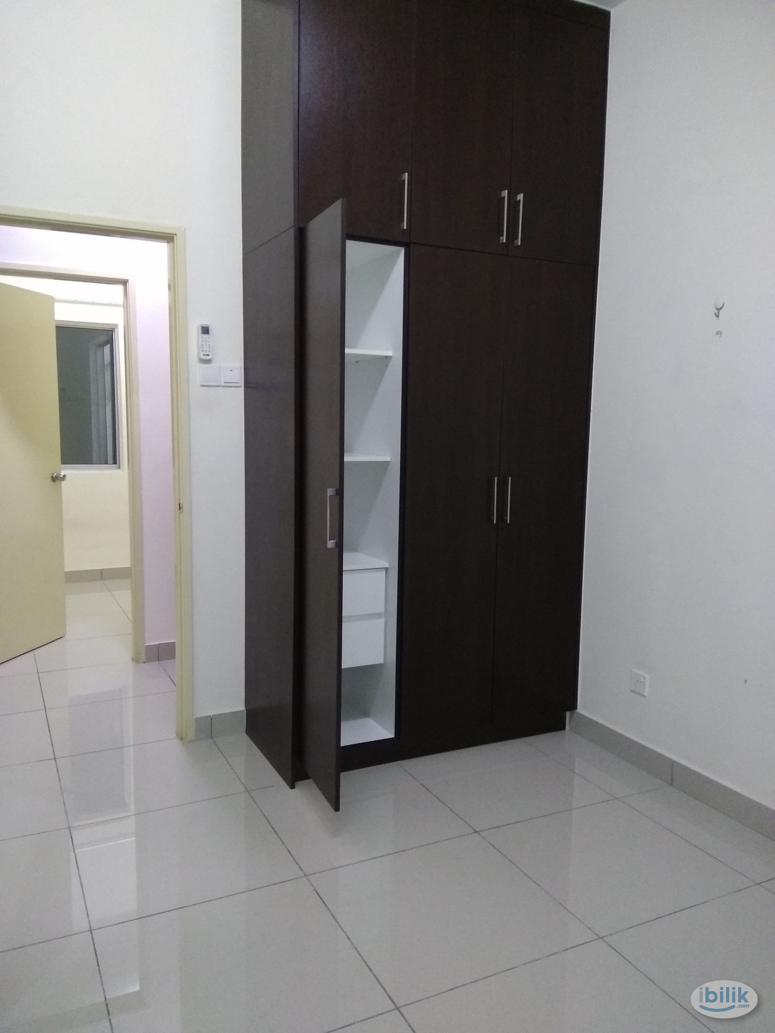 OUG Parklane Medium Room RM600 - Immediate Move In - Image 3