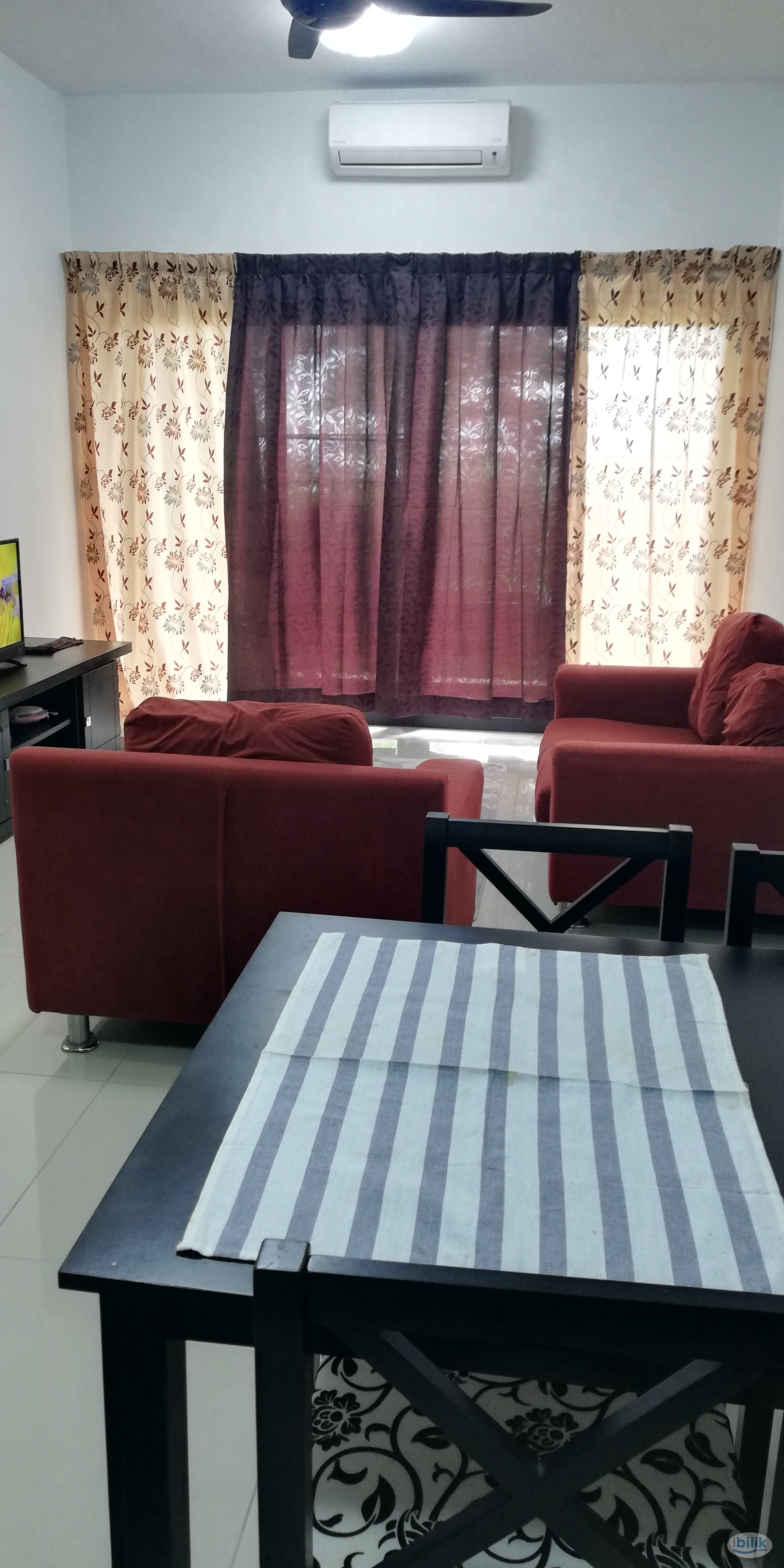 Middle Room at Suria Residence, Bukit Jelutong - Image 3