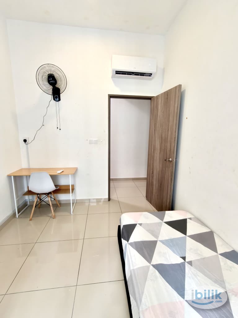 COZY SINGLE ROOM AT BAYAN LEPAS NEAR INDUSTRIAL AREA ! FREE WIFI and MONTHLY CLEANING - Image 2