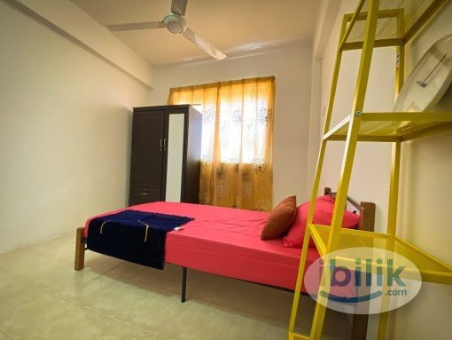 Middle Room at Carlina Apartment, Kota Damansara - Image 2