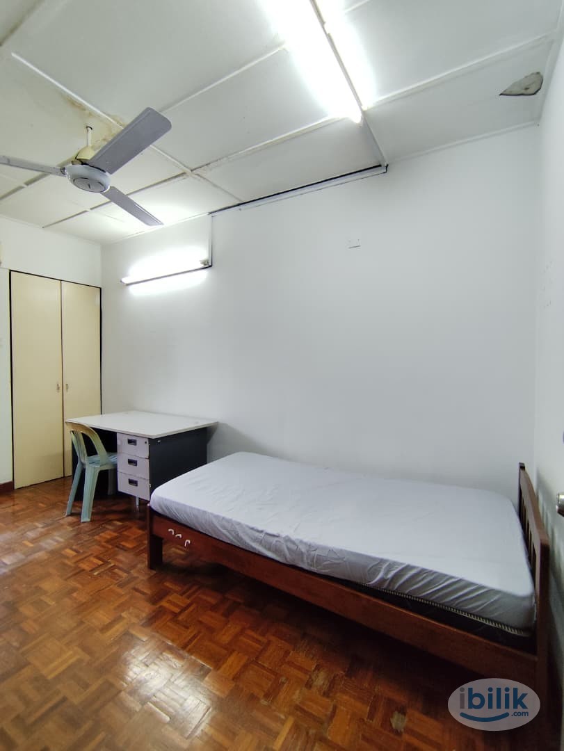 GET EARLY BIRD OFFER 🔊Female Unit Room Provided Free WiFi at SS15 Subang Jaya - Image 2