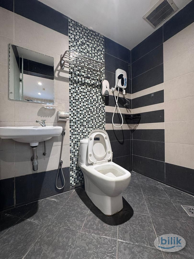 💥LOW DEPOSIT💥CO-LIVING MASTER ROOM WITH PRIVATE BATHROOM ROOM FOR RENT NEAR TO BANDAR BARU KLANG ✨🚗5 Min to Aeon Mall ,  - Image 2