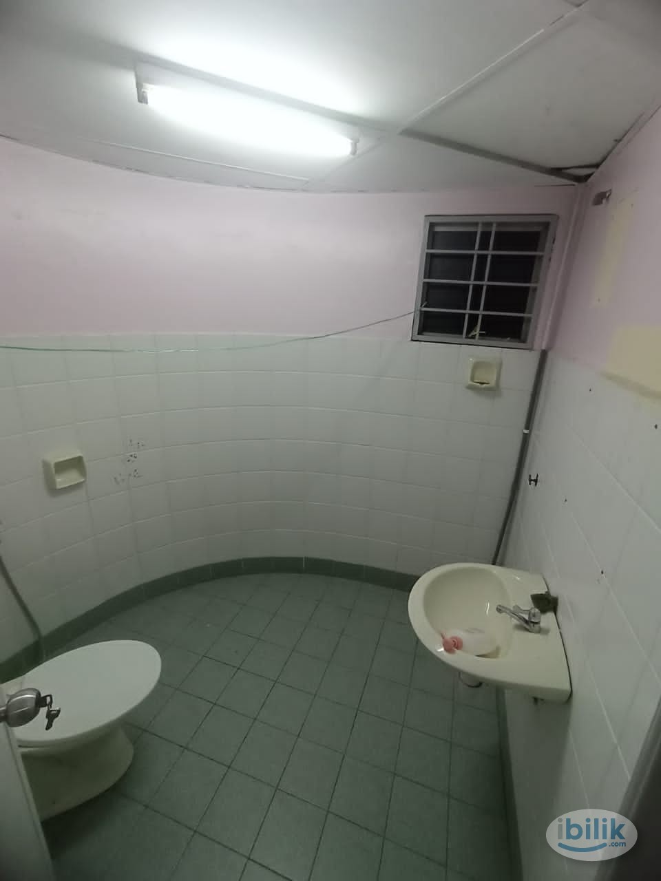 Small room for rent - Image 2