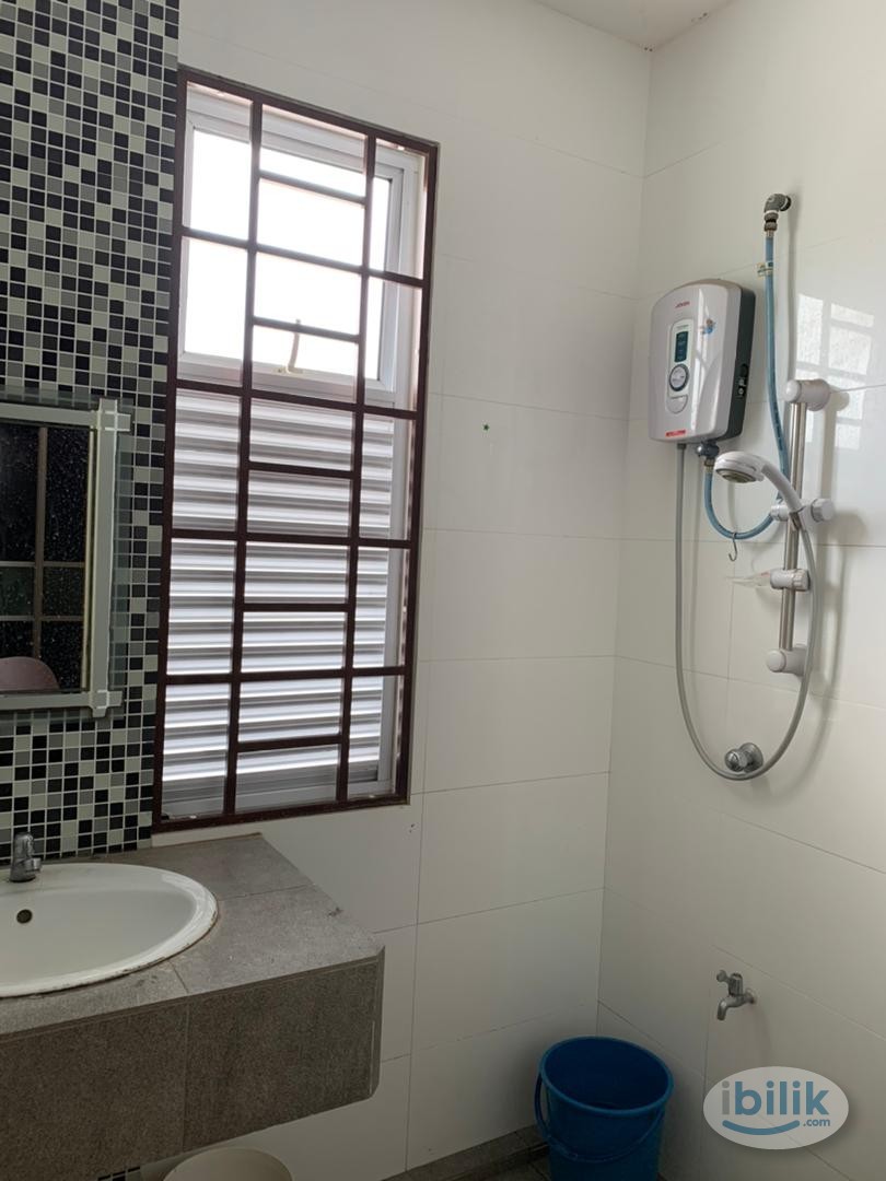Double bedroom unicentral samarahan - Image 3