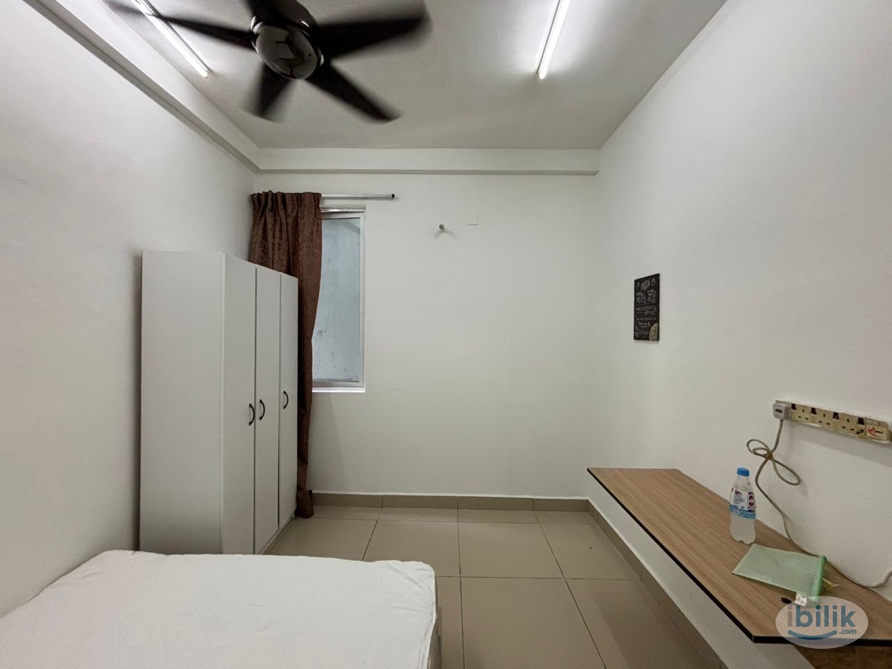 📍Next to LRT Ara damansara/Evolve mall, Doorsteps to variety Shop lot and Restaurant, Near to Citta Mall, Subang Airport - Image 2