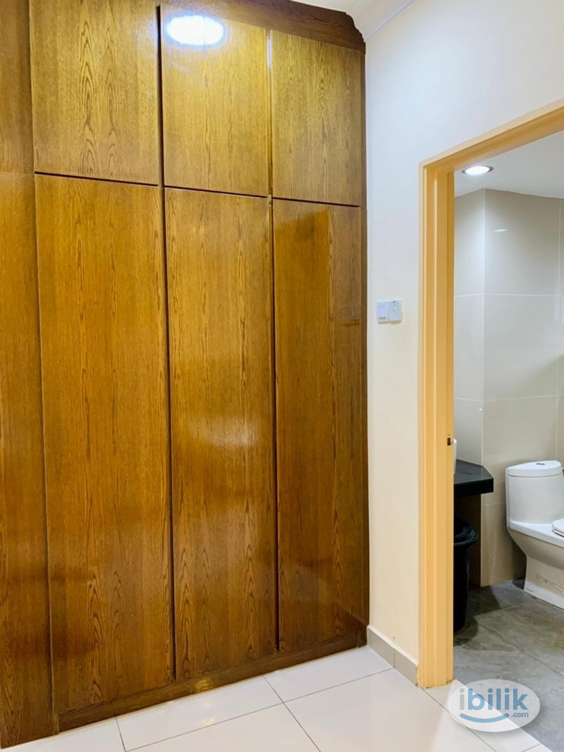 Master Room at Casa Damansara 1, Petaling Jaya - Image 3