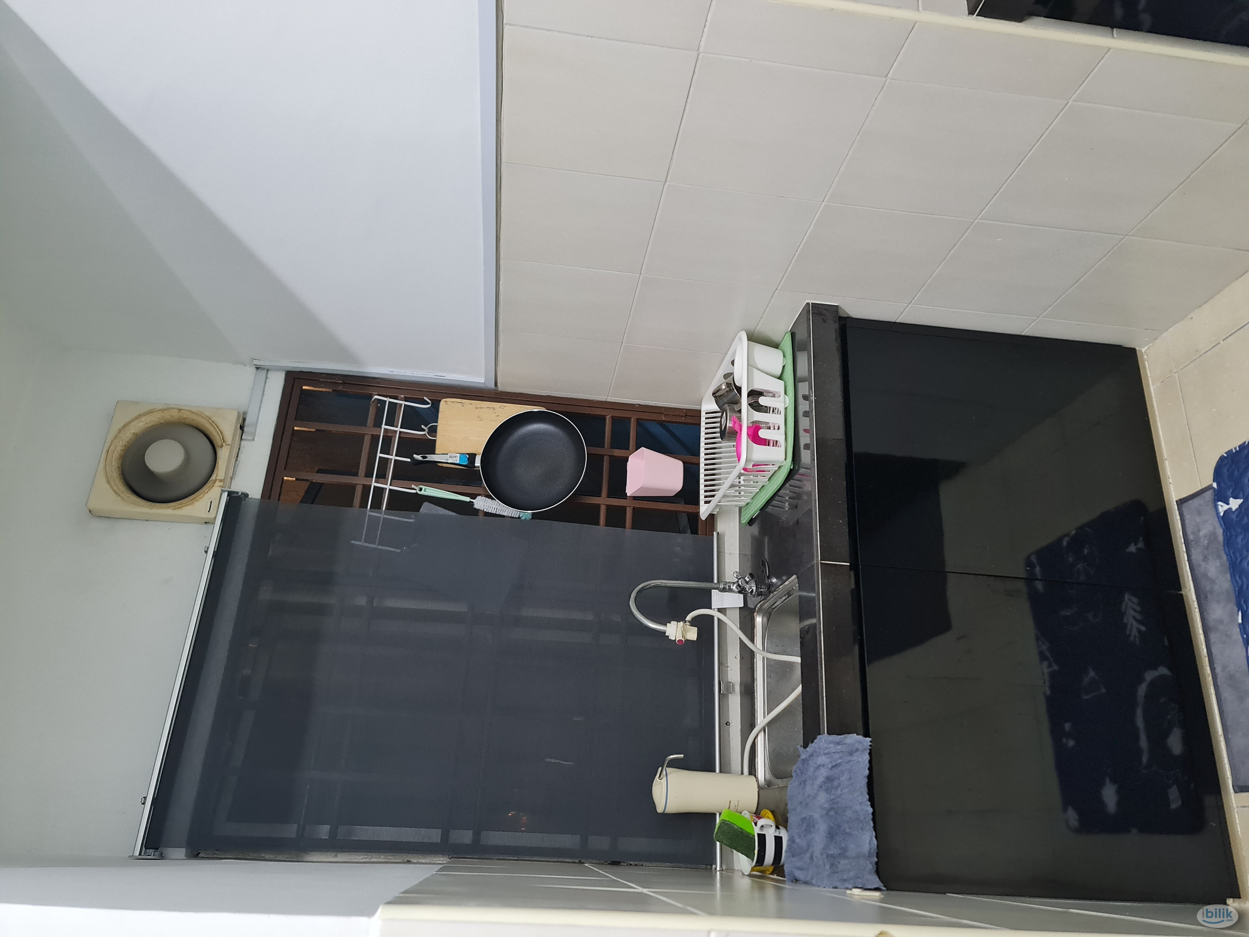 Female Master Room - UCSI Uni, Connaught, Cheras - Image 3