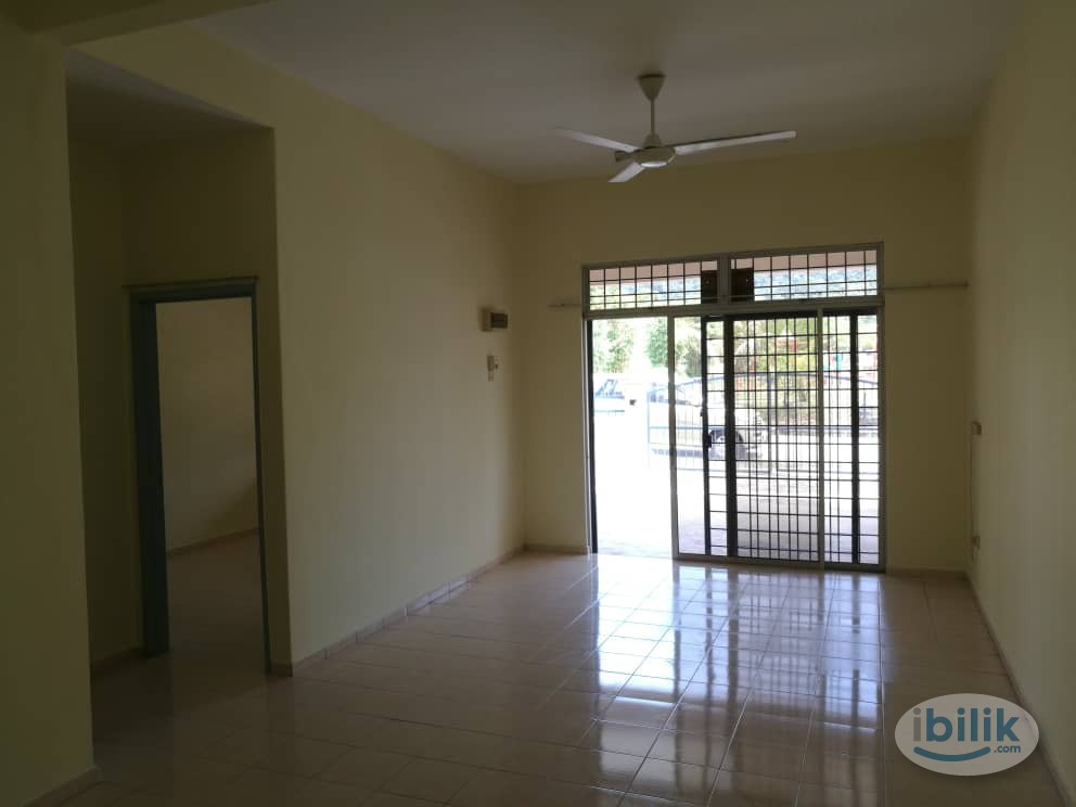 3 bedroom 2 bathroom landed house for rent at Taman Bukit Kristal Seremban - Image 3