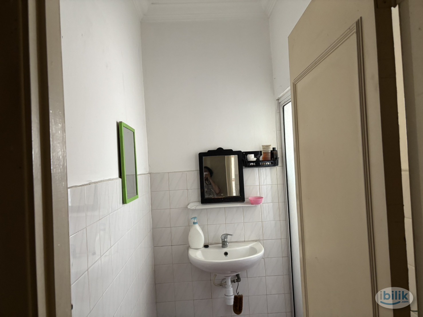 Master Room at Tropicana, Petaling Jaya - Image 3