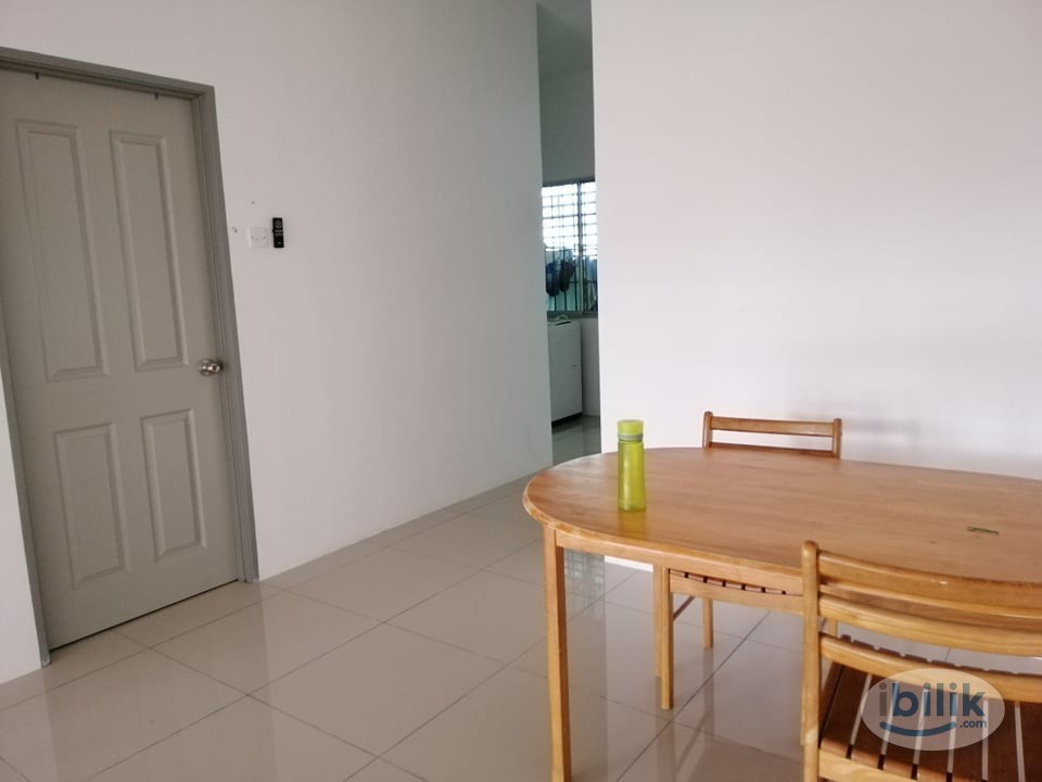 Middle Room at Ipoh, Perak - Image 5