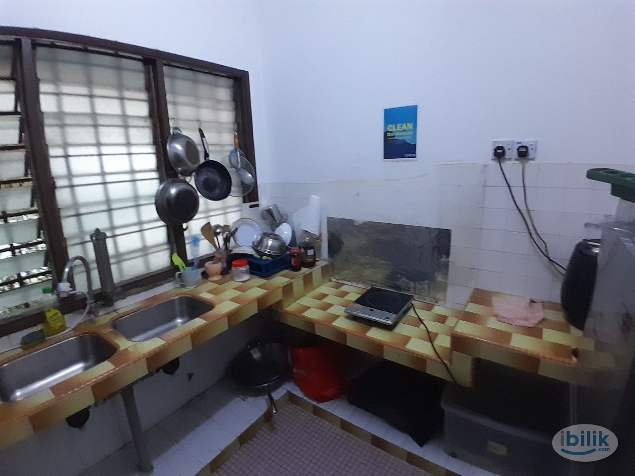 [PJS 10 House] Medium Room with Aircond Rent Near Sunway Pyramid, Sunway Mentari - Image 2