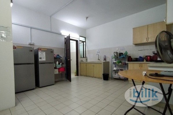 💥10min to One Utama mall room @ Jalan BU 7/8 with affordable price RM640/month - Image 2
