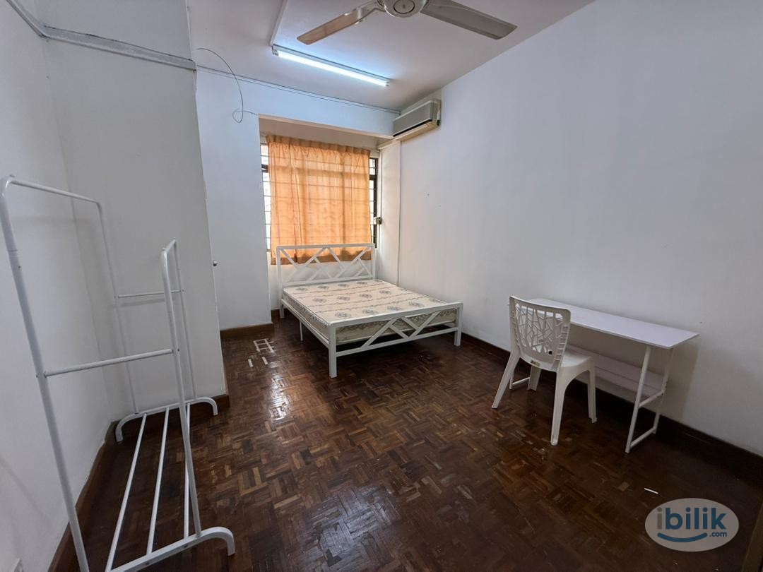 Middle Room non sharing @ Bandar Utama 11 - Image 1