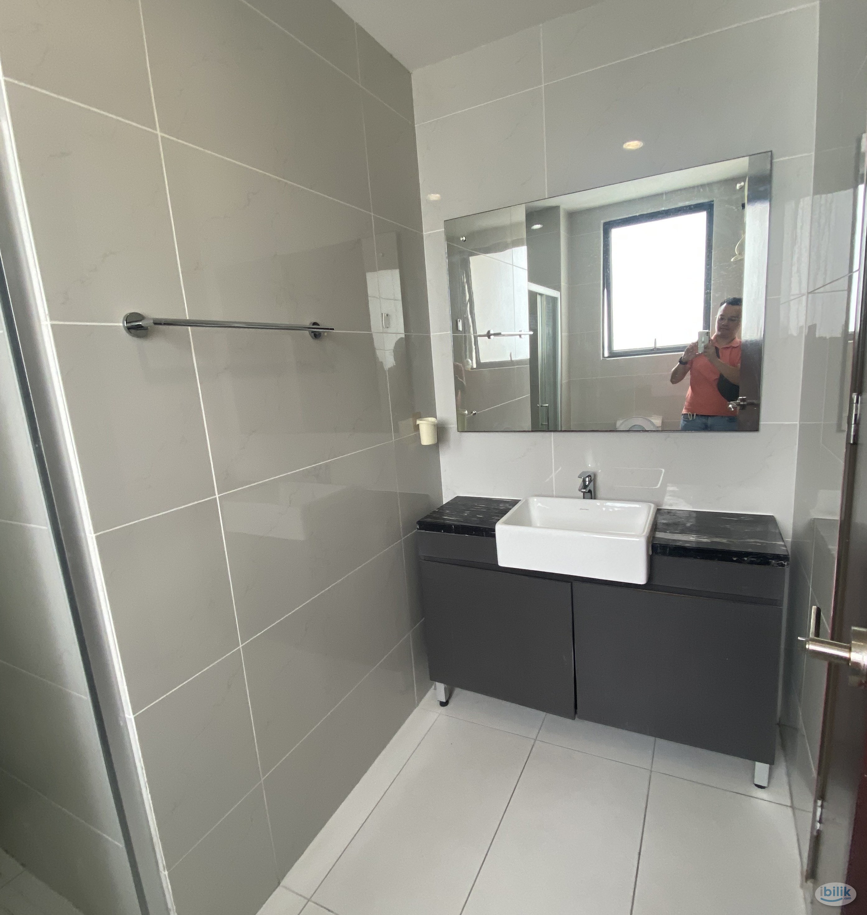 Sea View Master Bedroom (country garden danga bay)  near CIQ for rent - Image 3