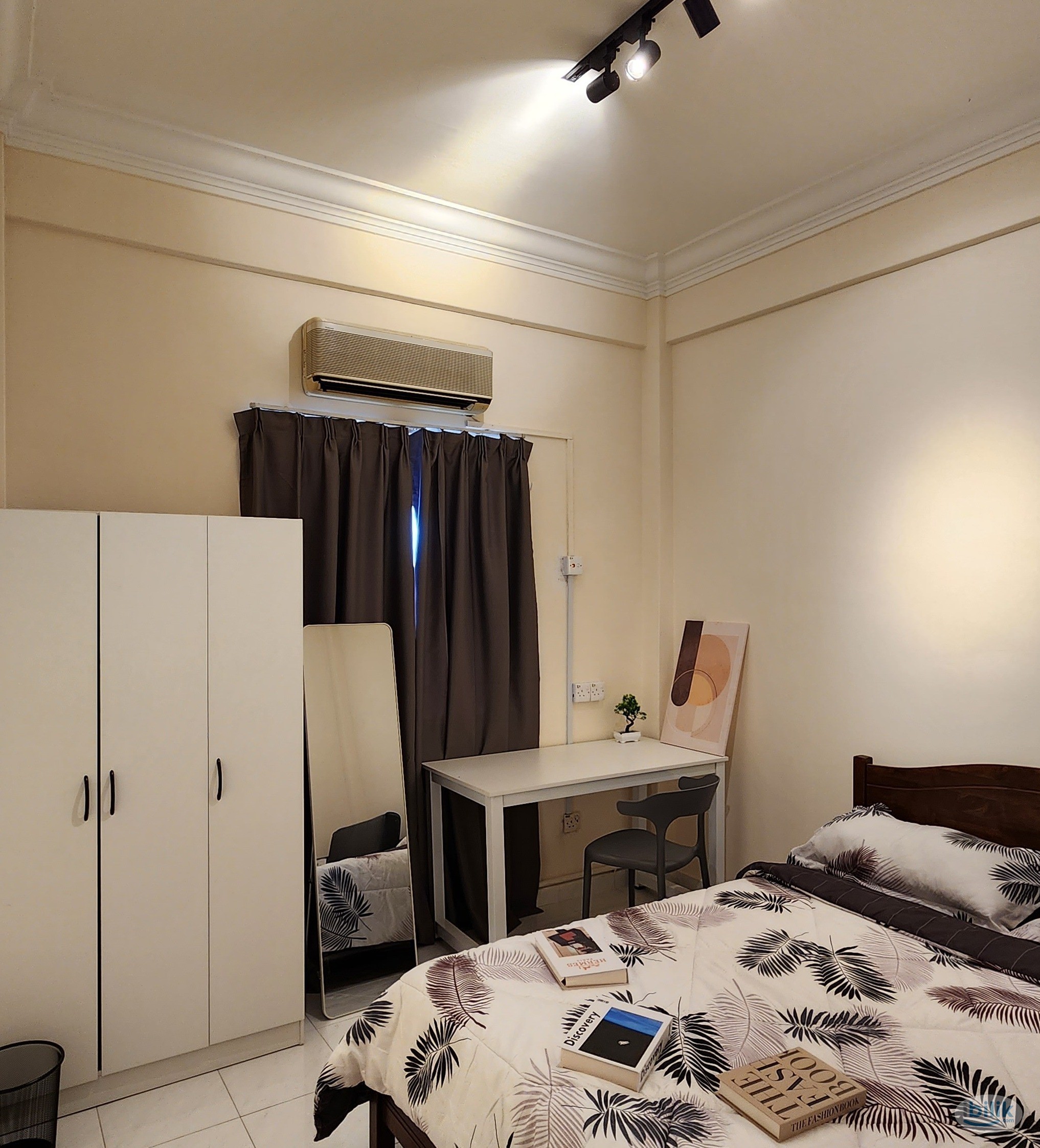 Middle Room at Taman Ara Permai, Batu Berendam - Image 1