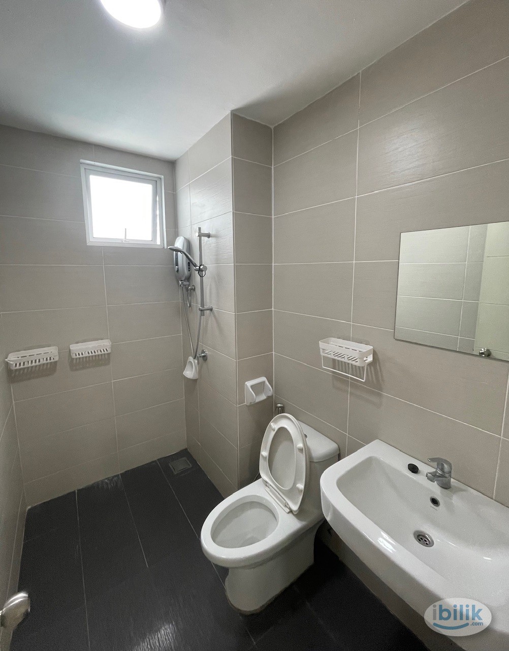 Single Room at The Regina, UEP Subang Jaya - Image 4