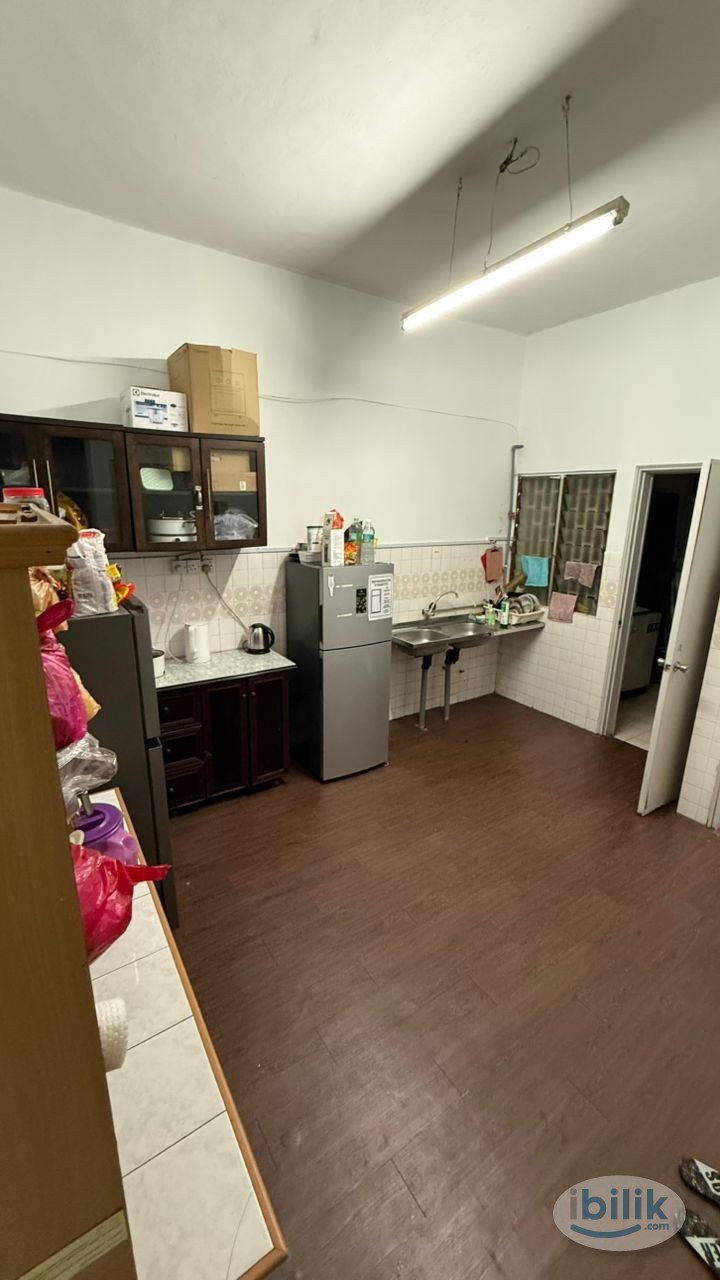 🛏️ Jalan SS22/12, Damansara Jaya – Partition Room (Shared Bath) - Image 4