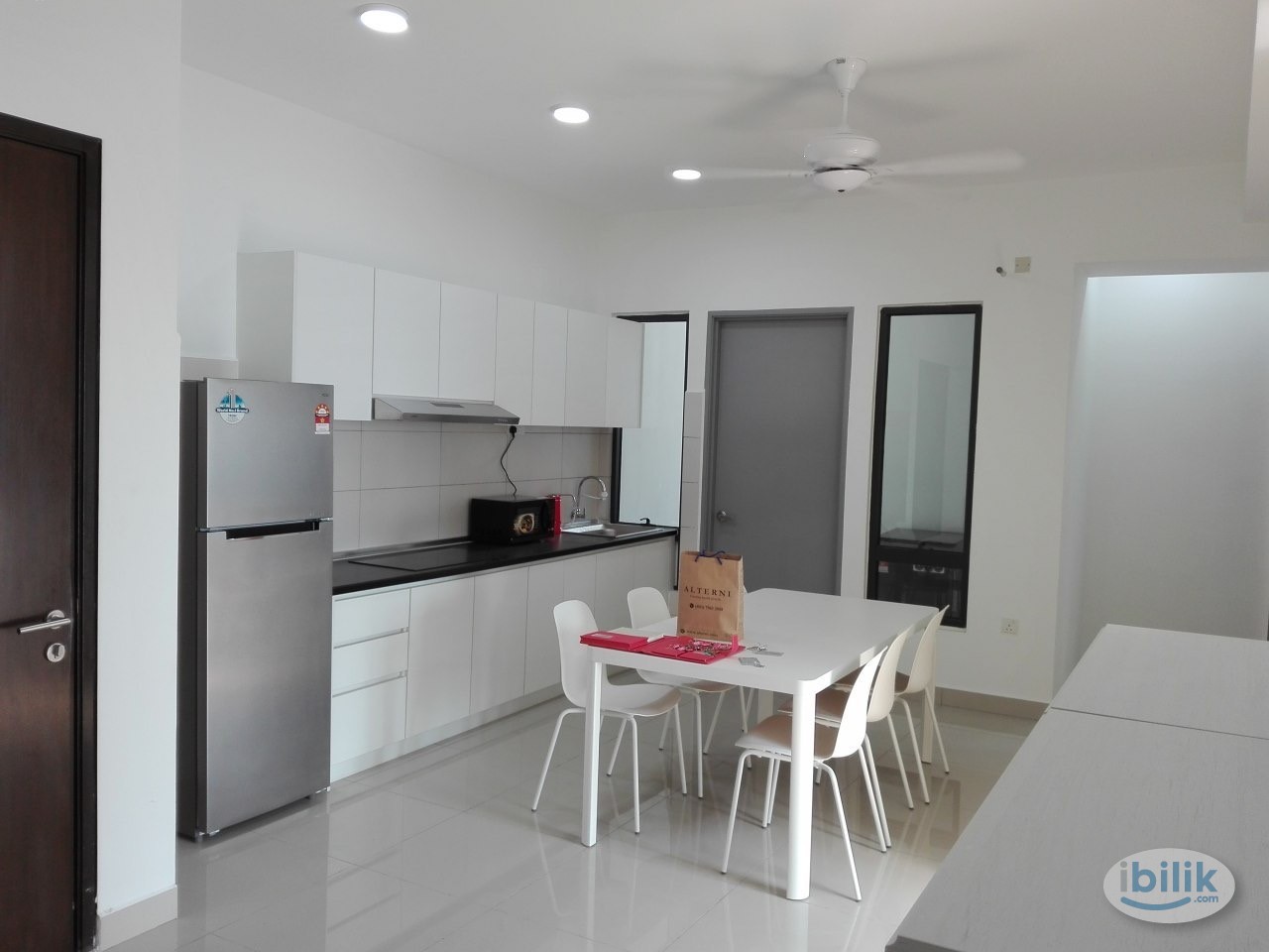 Middle Room at USJ One, UEP Subang Jaya - Image 1