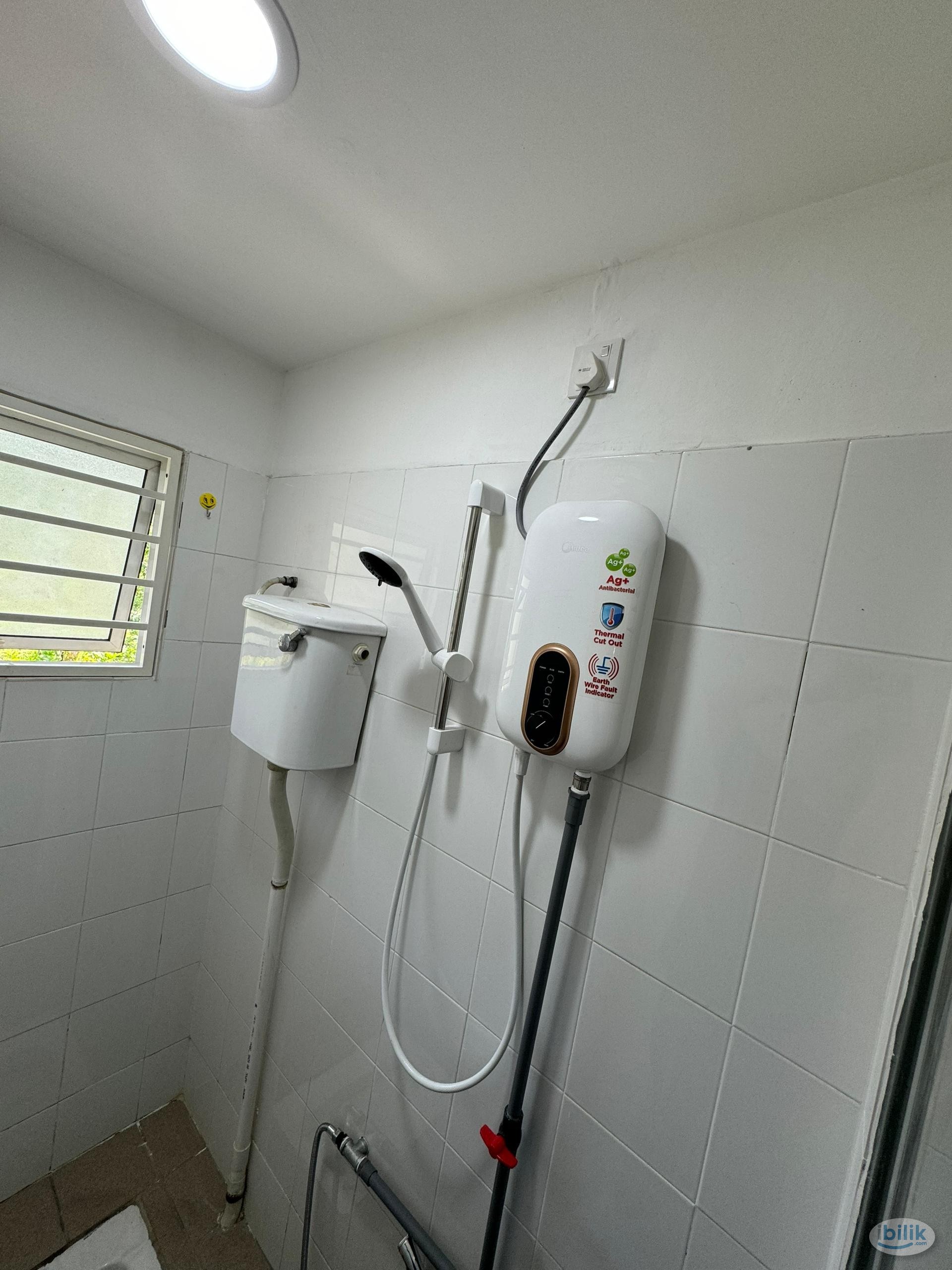 [Below Market] Only RM500 twin room fully furnished at Taman Equine - Image 5