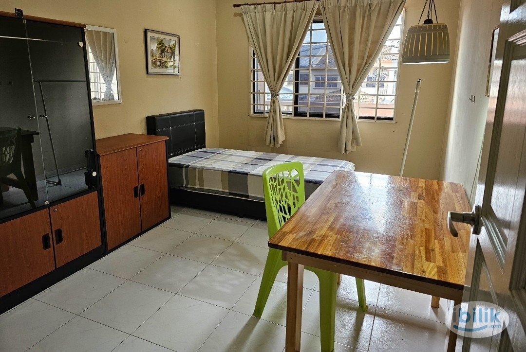 Single Room at Cheng, Melaka Tengah - Image 1