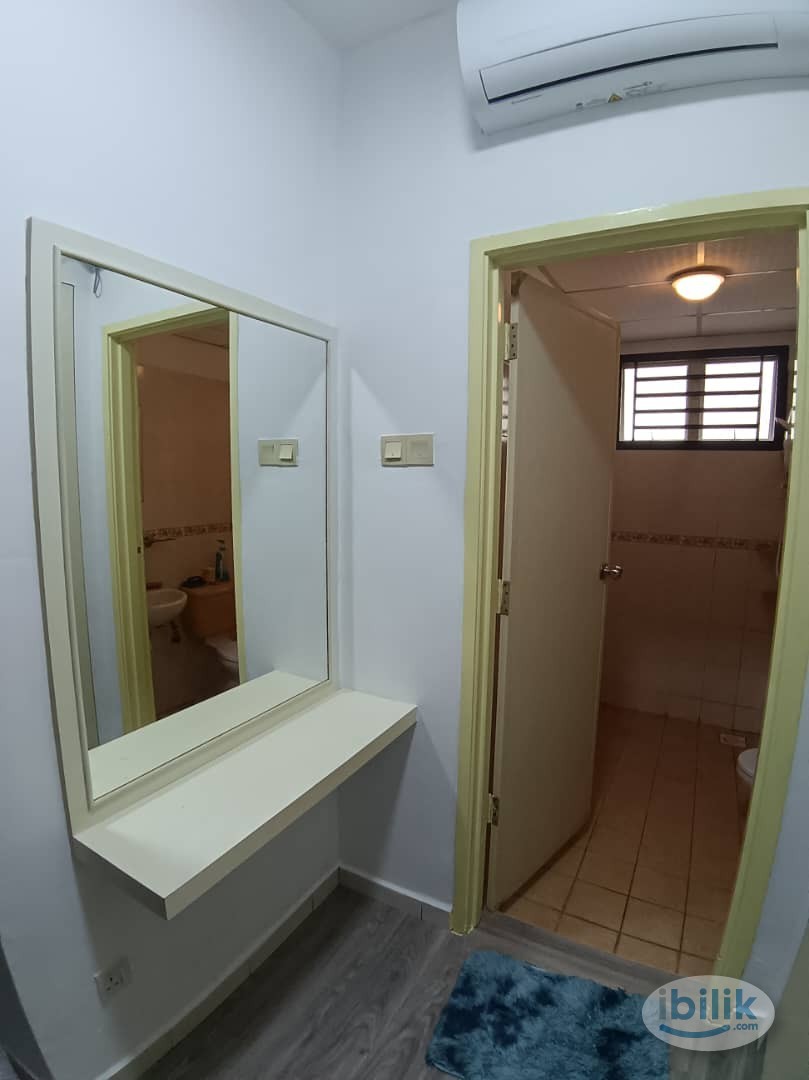 Male Room at Nusa Perdana Service Apartment, Gelang Patah - Image 4