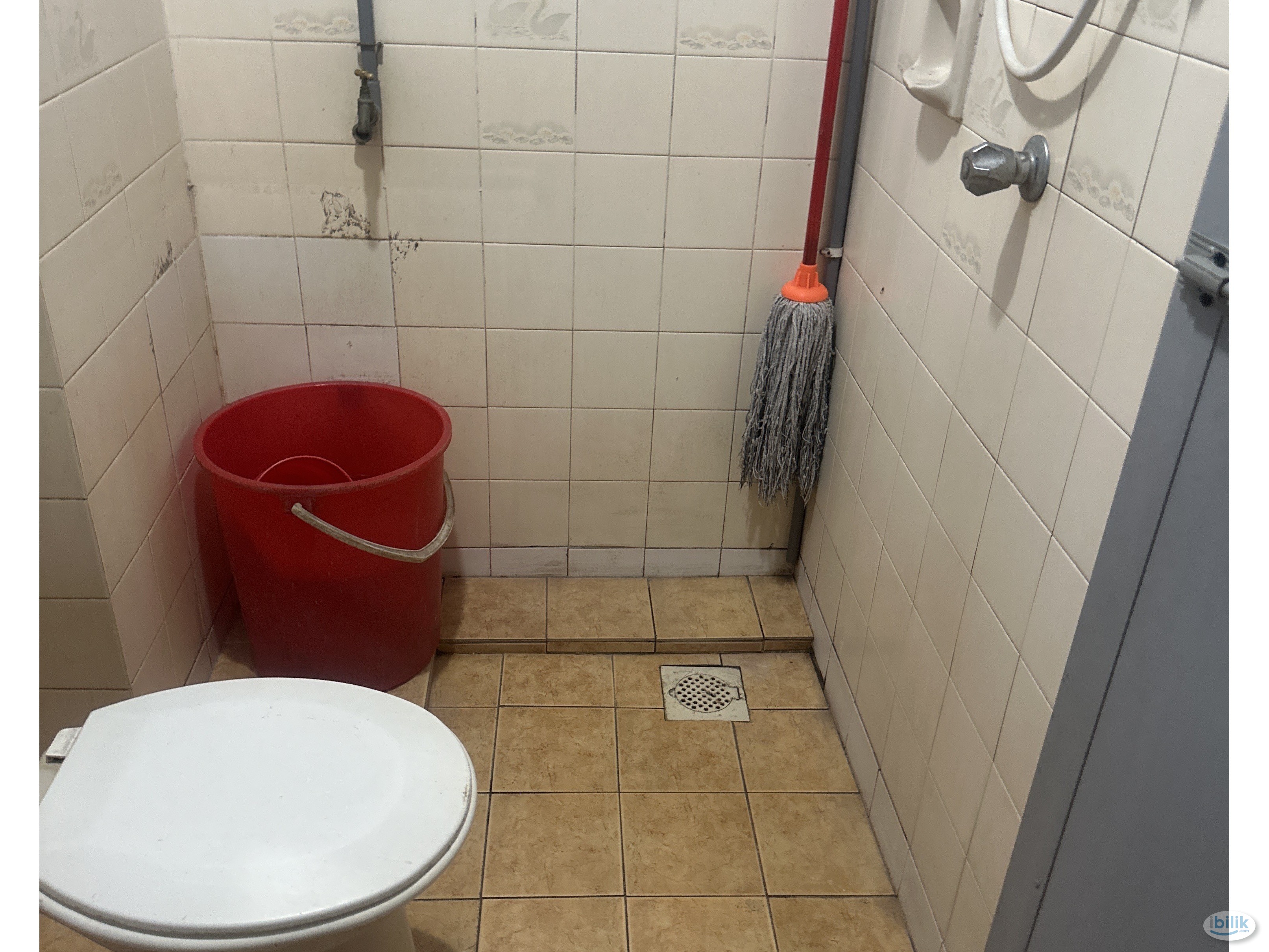Single Room at Ixora Apartment, Pudu - Image 4