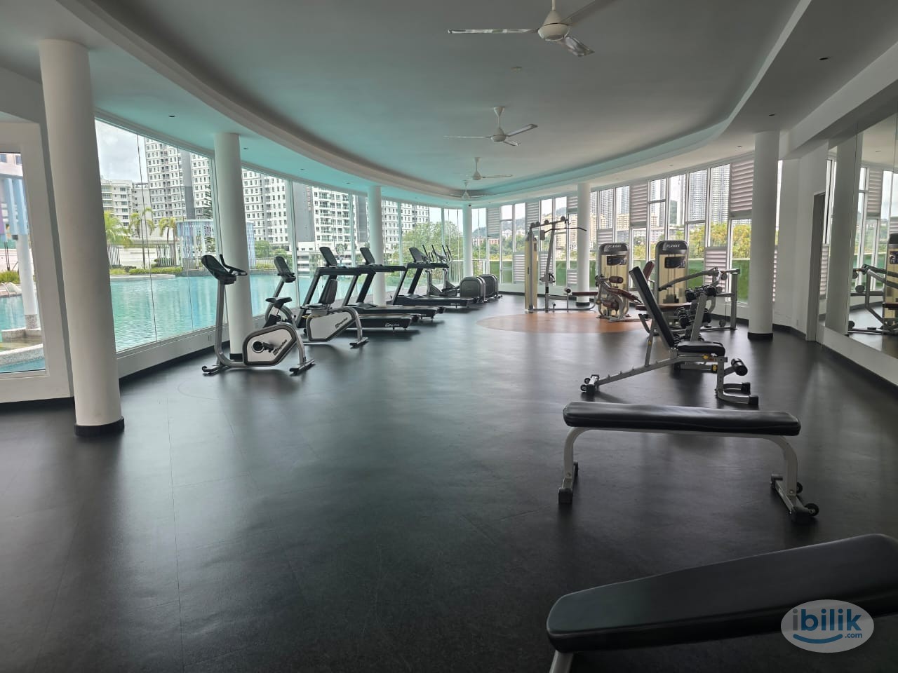 ✅Enjoy Middle Room with BALCONY at Bayan Lepas, Penang - Image 2