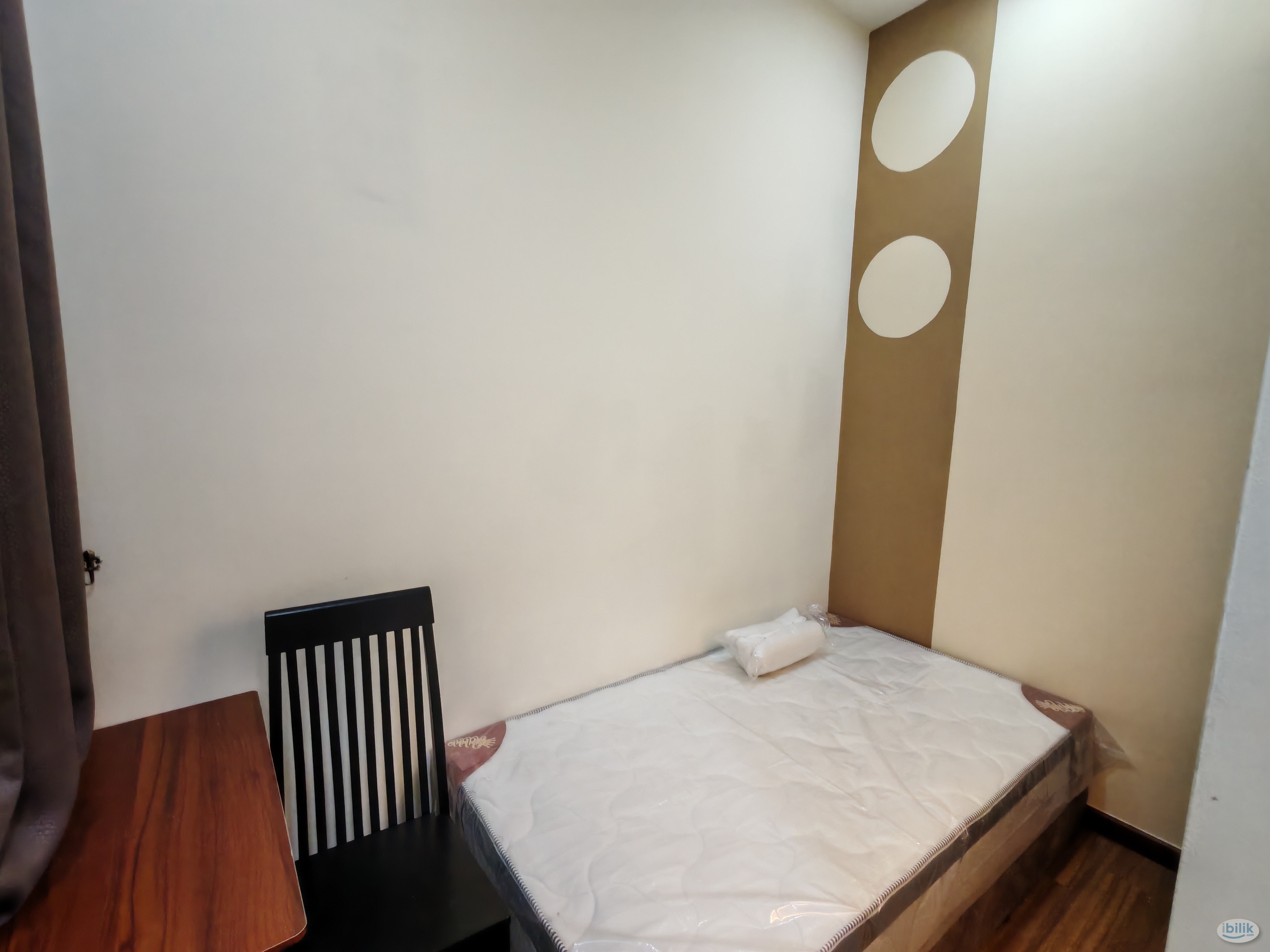 🏠Single Bedroom Room at Petalz Residence🏠-Free WiFi 🌐🚄Walking to KTM🚄Free Electric Comon area,Free Water,Cleaning Free - Image 1