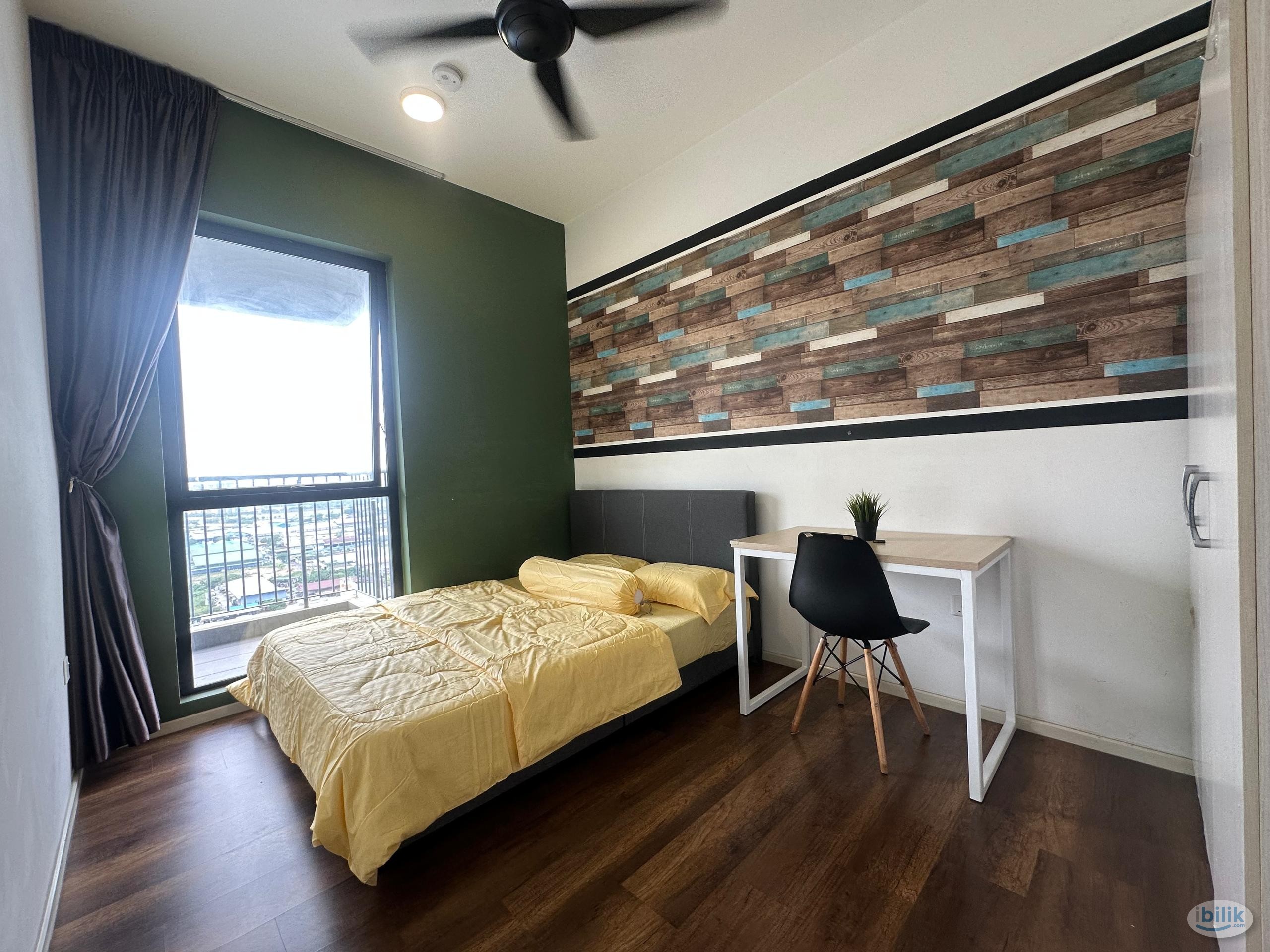 Middle Room at SQWhere, Sungai Buloh - Image 1