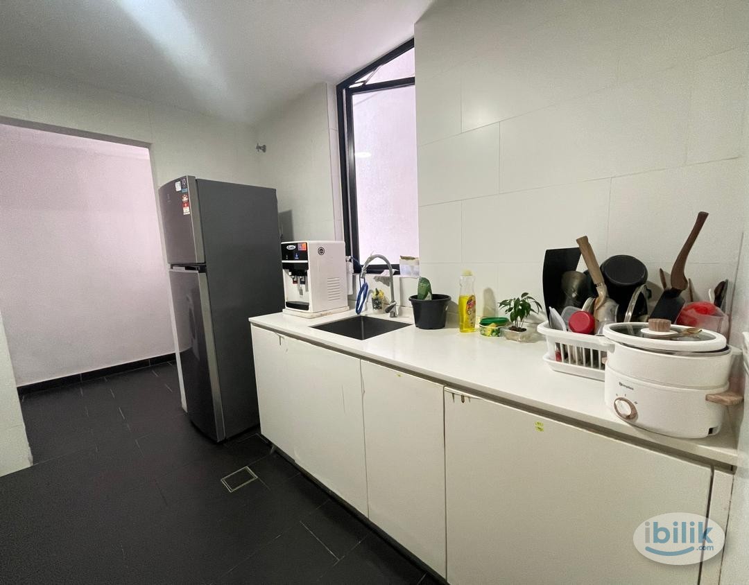 Medium Room at SQWhere, Sungai Buloh - Image 4