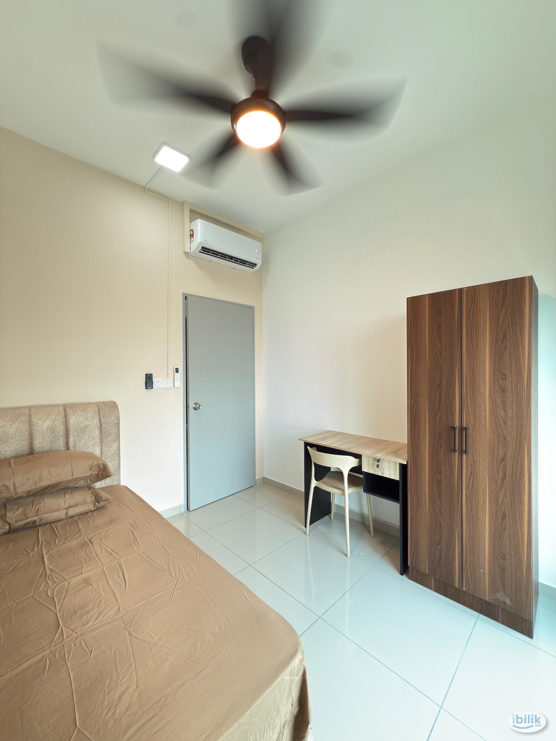 Middle Room at Nikka City Sentral Residence, Bandar Sri Permaisuri - Image 1