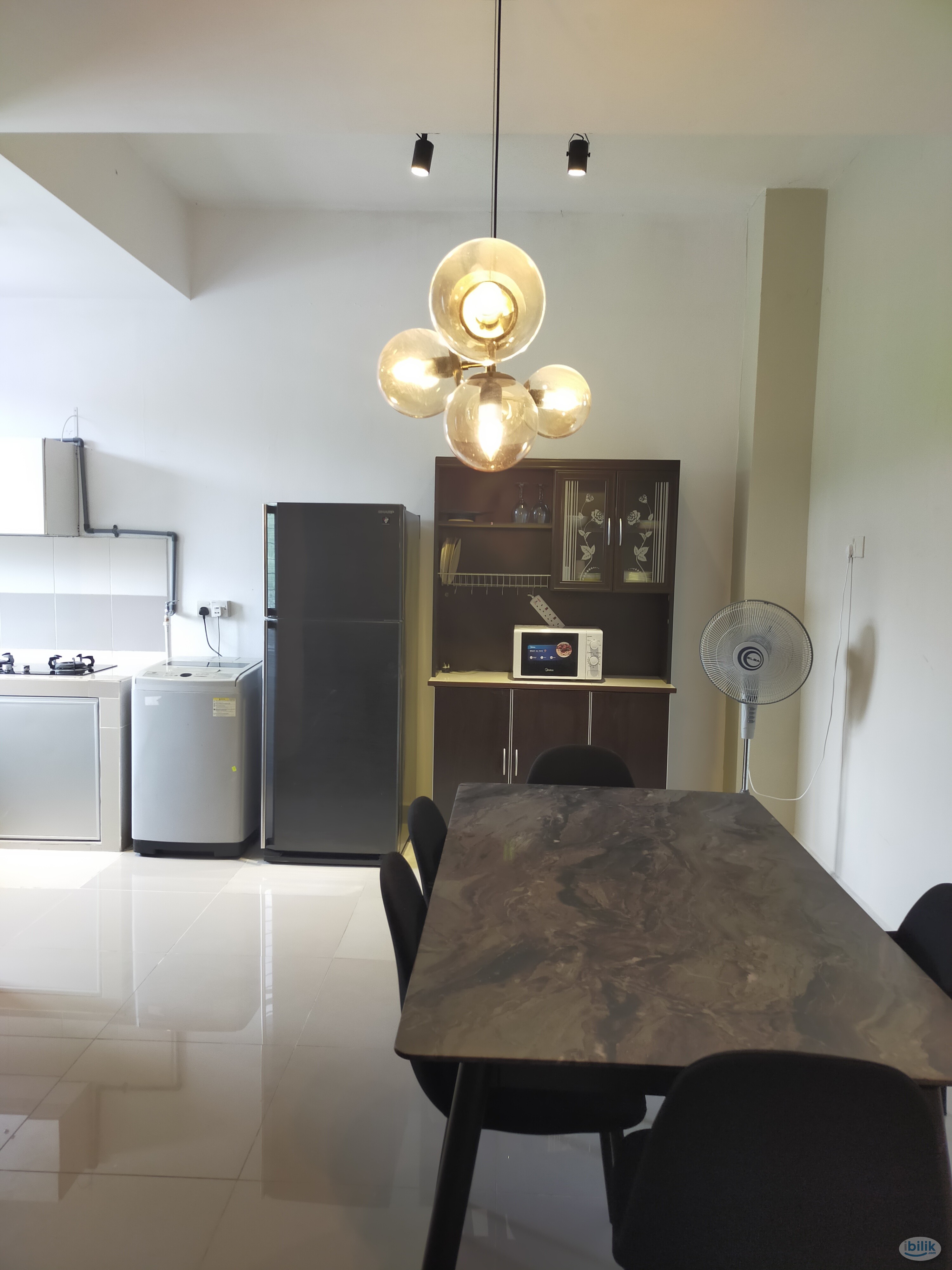 Female Middle room with Private 🛁Bathroom at Tasik Prima Puchong - Image 5