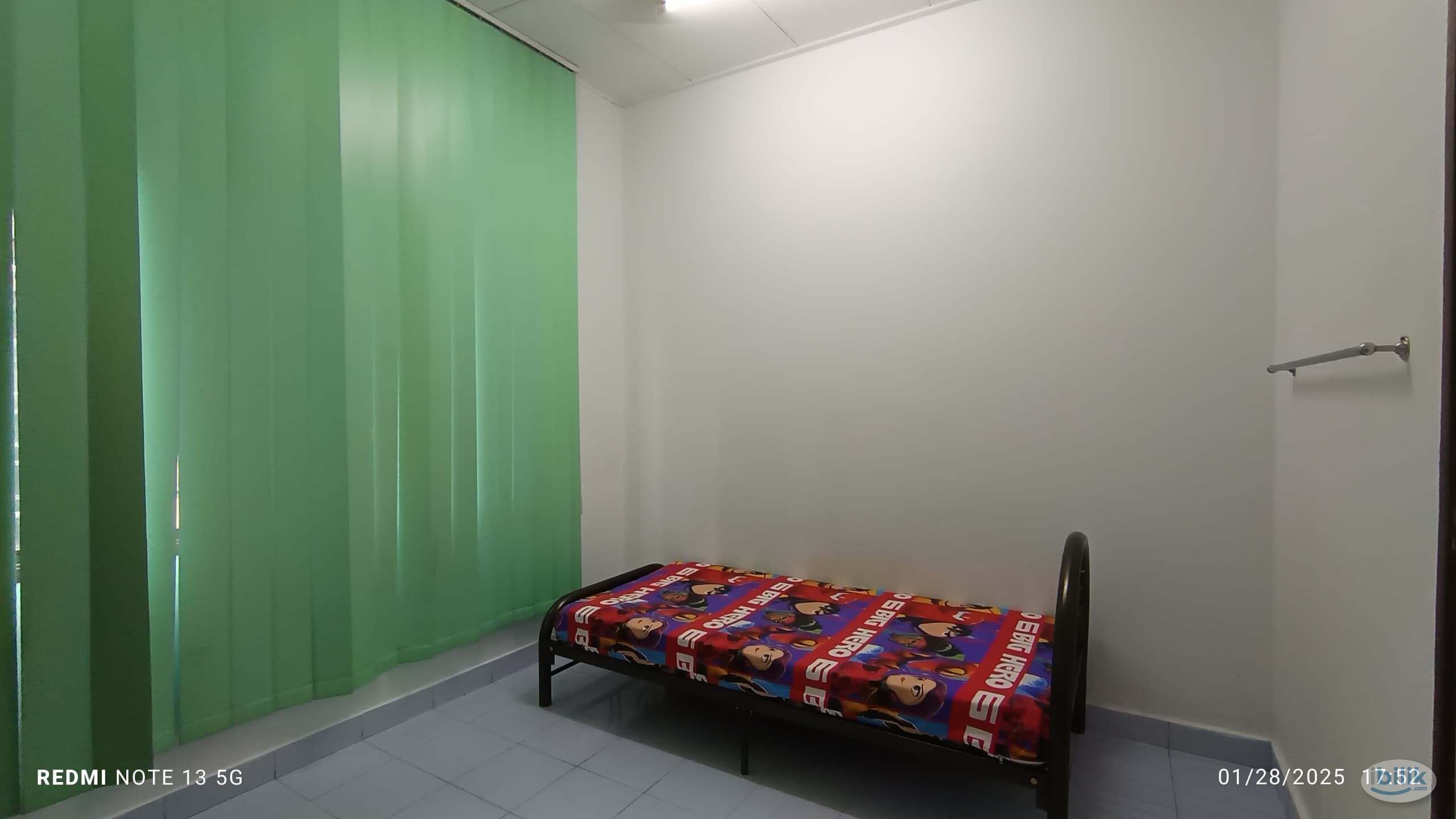 Middle Room at BK5, Bandar Kinrara - Image 3