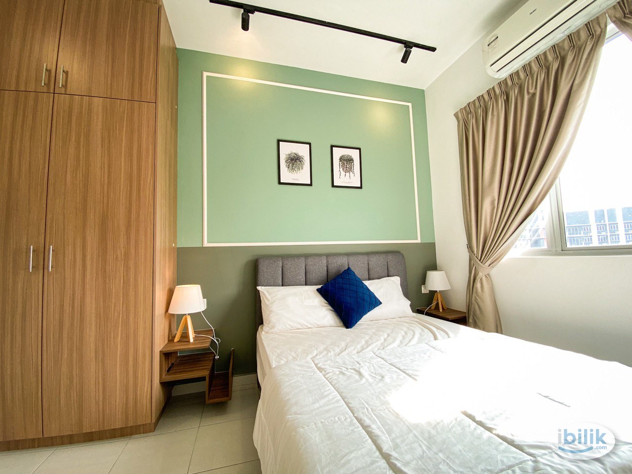 Middle Room at Kajang, Selangor - Image 1