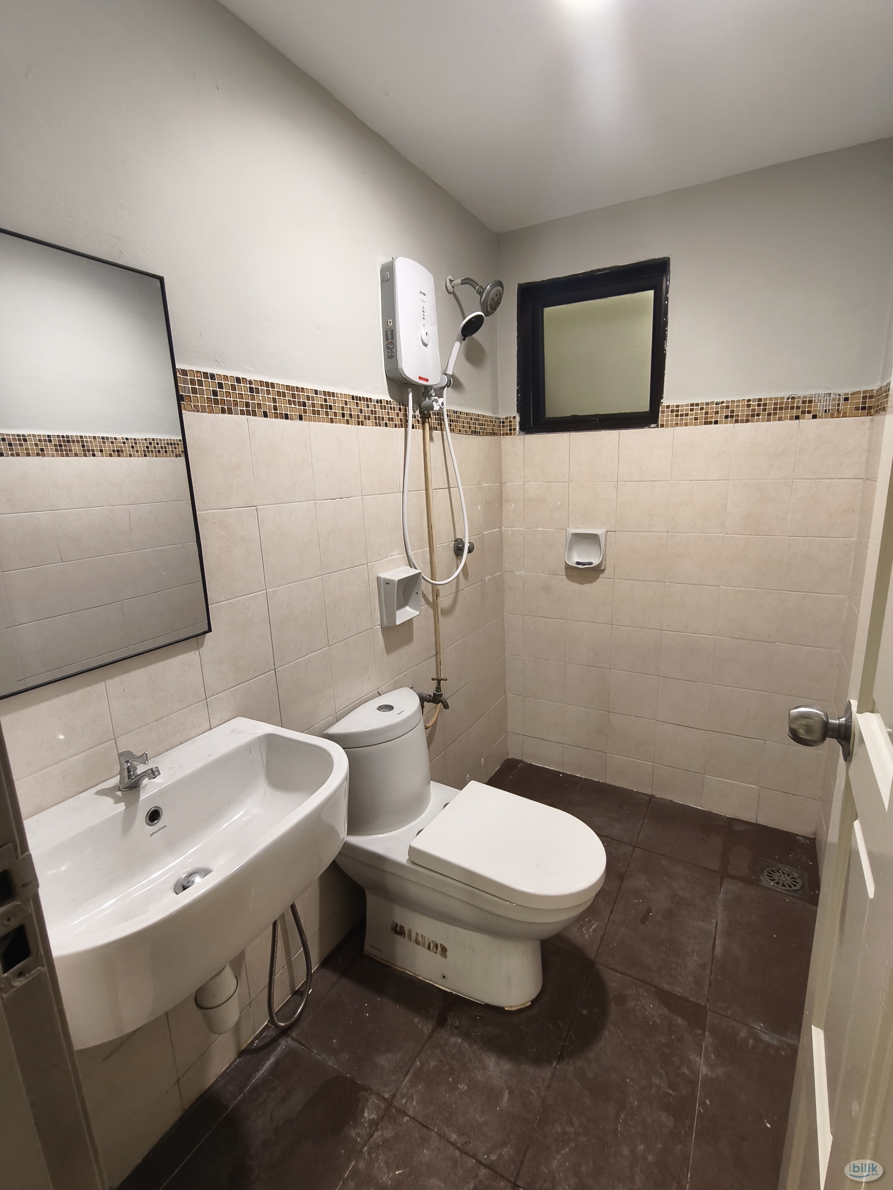 Single Room at Sri Putramas I, Dutamas - Image 5