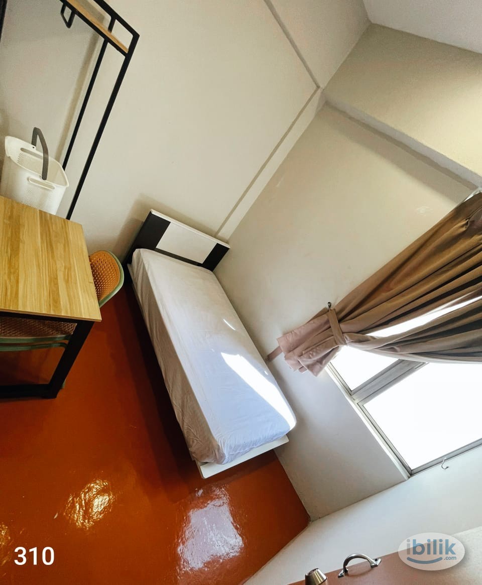Private bathroom Single Room at Petaling Street, Pudu - Image 4