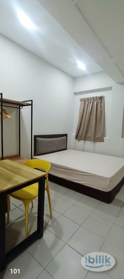 PRIVATE MASTER ROOM WITH BATHROOM NEAR Petaling Street, Pudu for RENT  (Walking distance 10mins Masjid Jamek LRT) - Image 2