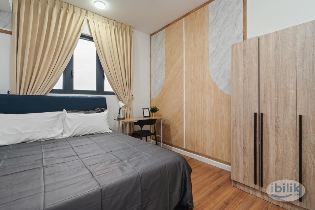 Middle room, fully furnished, near LRT MRT, rental inc utility - Image 1