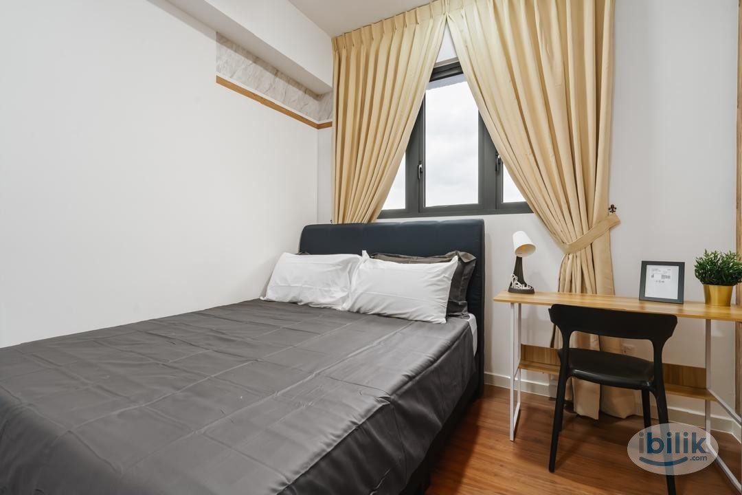 Middle room, fully furnished, near LRT MRT, rental inc utility - Image 2