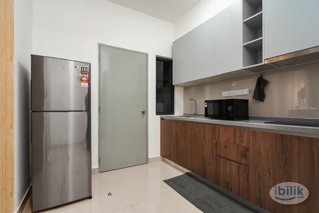 Middle room, fully furnished, near LRT MRT, rental inc utility - Image 5