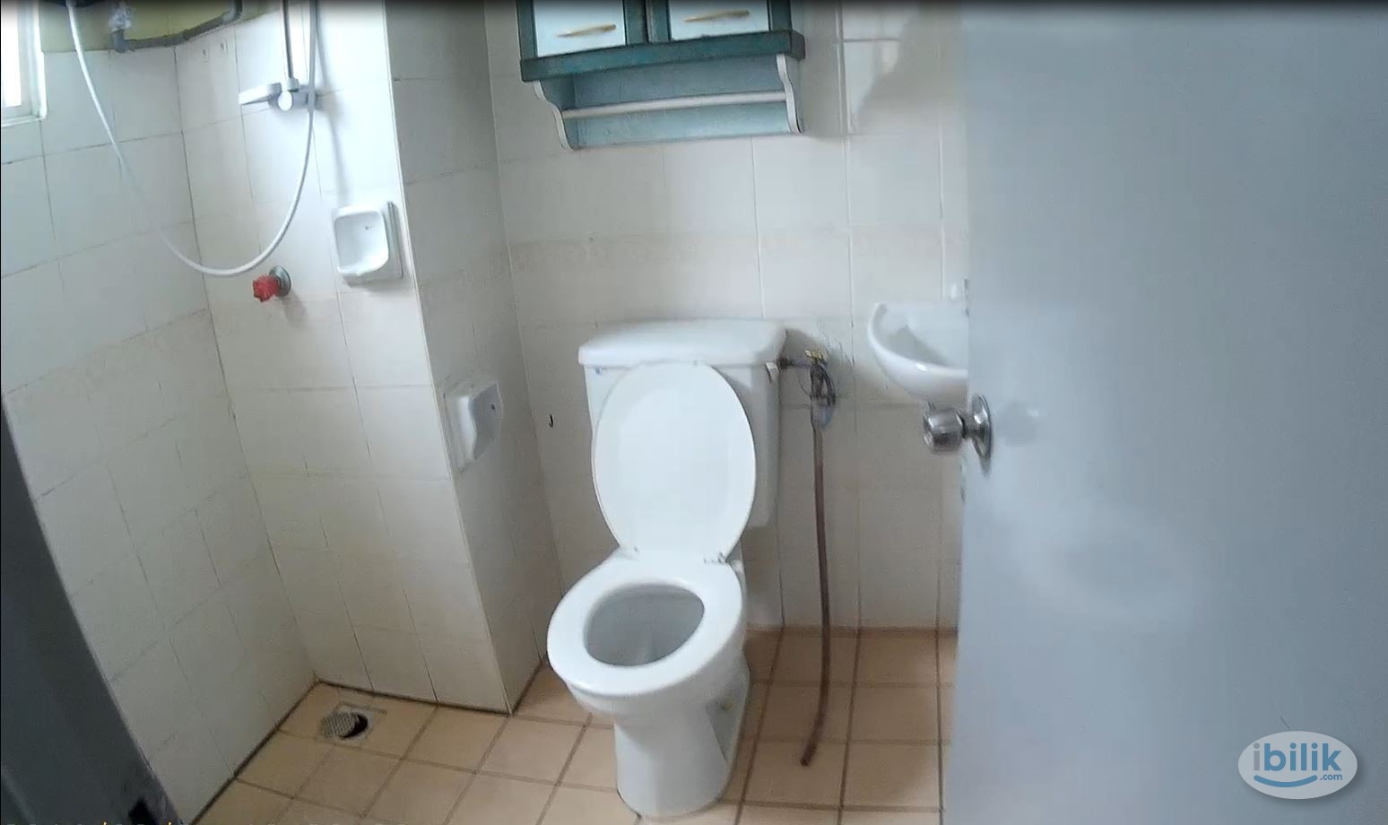 [FEMALE] Medium room, Pantai Hillpark 2, near Vertical Horizon Universiti Malaya, Bangsar South - Image 1