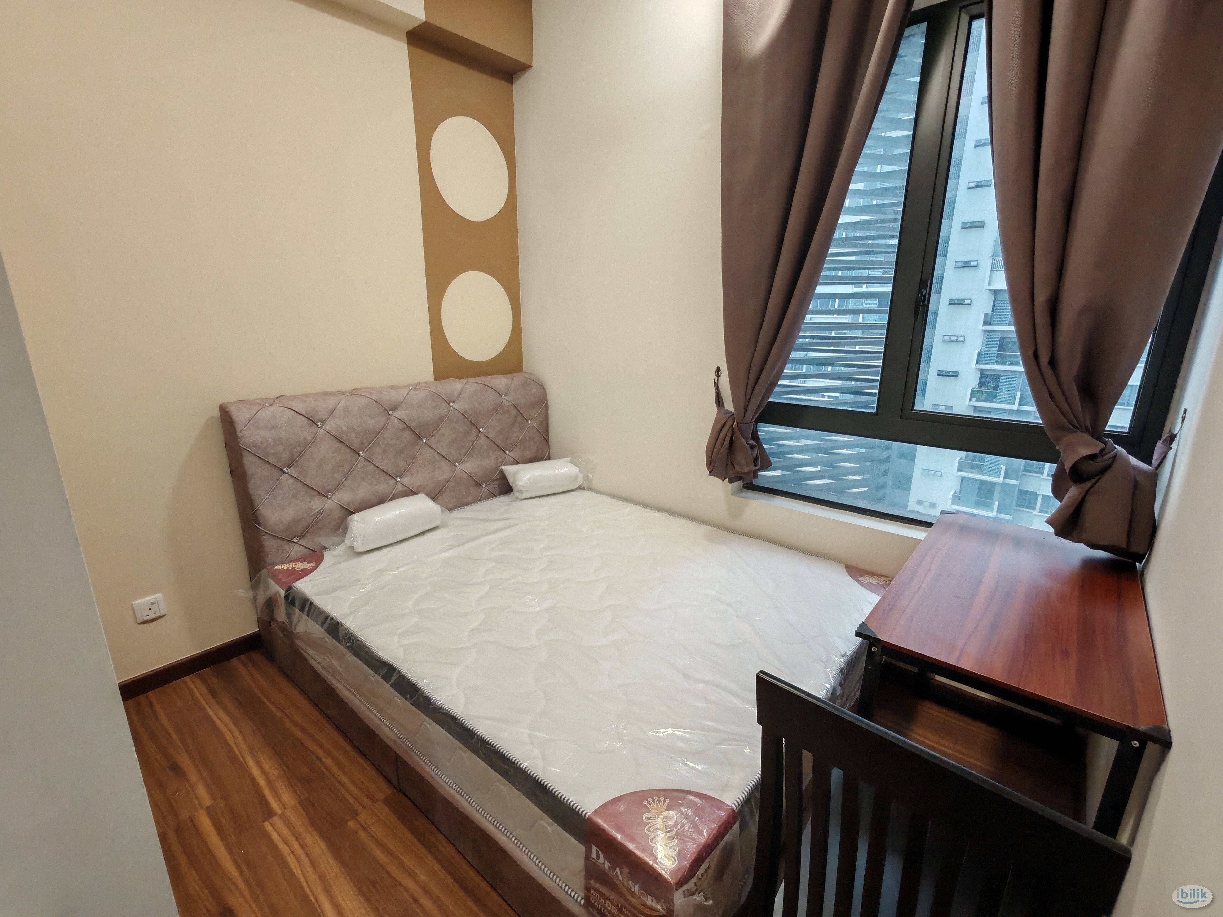 Middle Room at The Petalz, Old Klang Road - Image 1