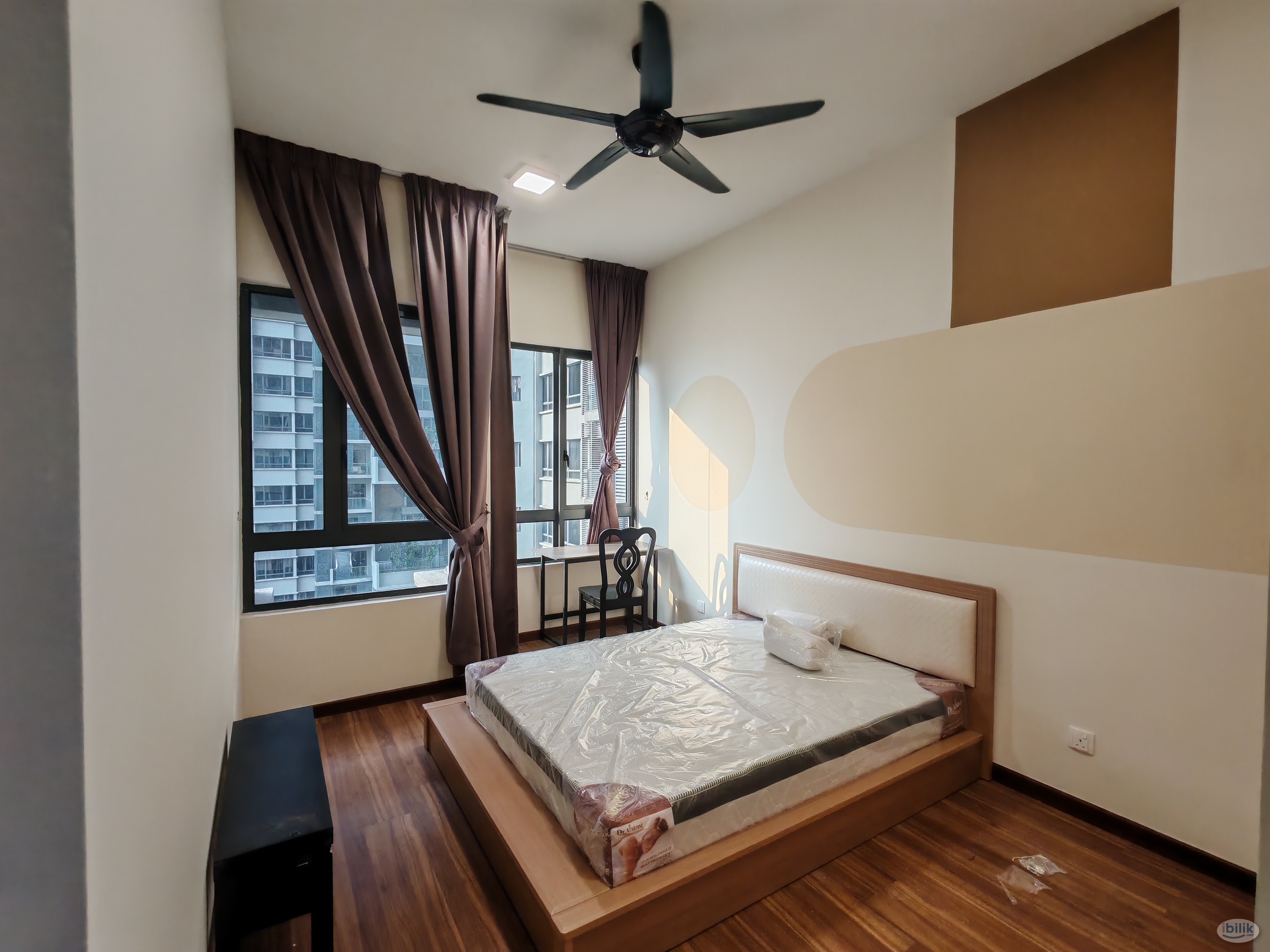Master Room at The Petalz, Old Klang Road - Image 1