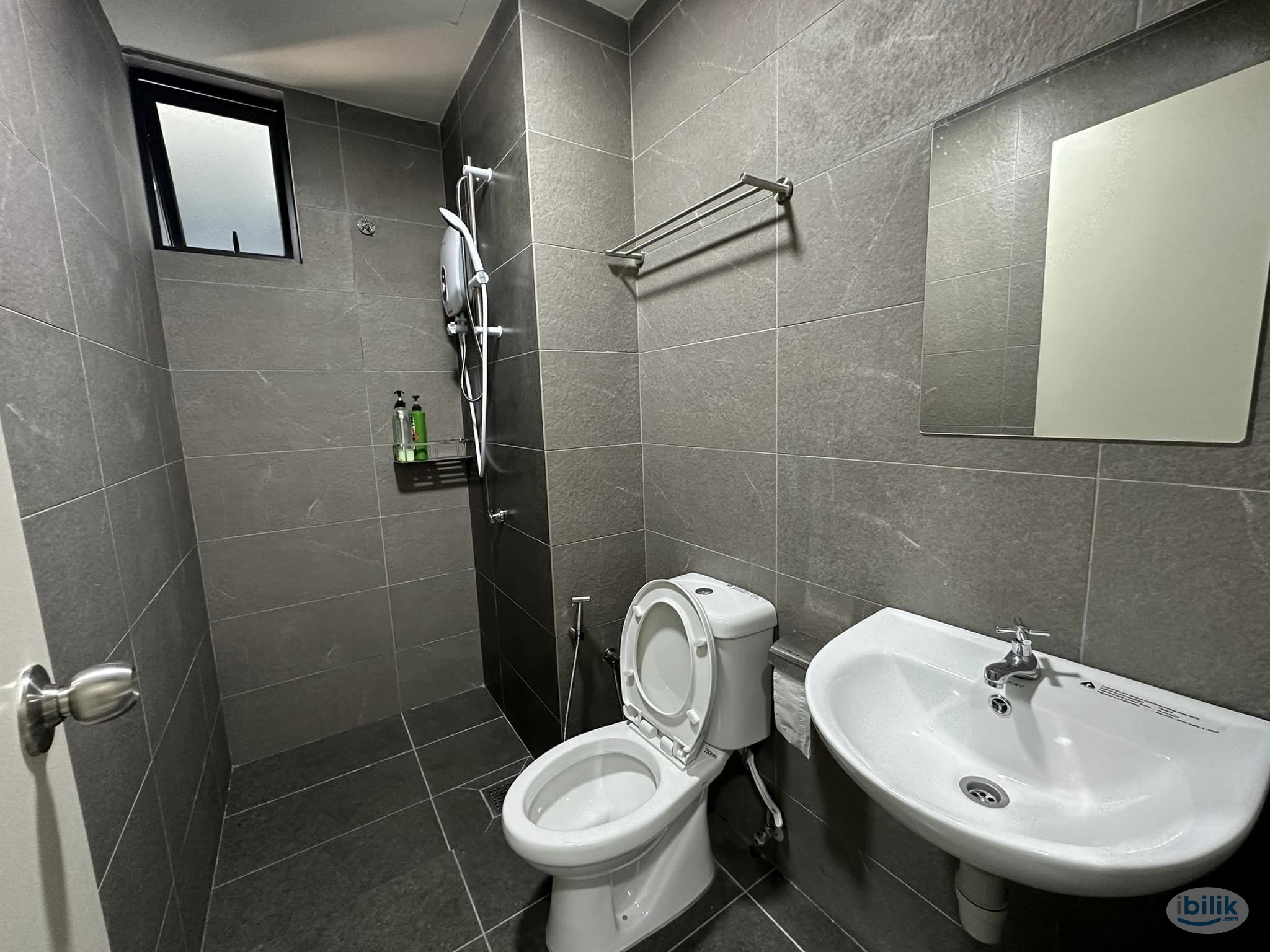 [Free Utilities] Balcony Room For Rent at Majestic Maxim, Cheras Taman Connaught - Image 5