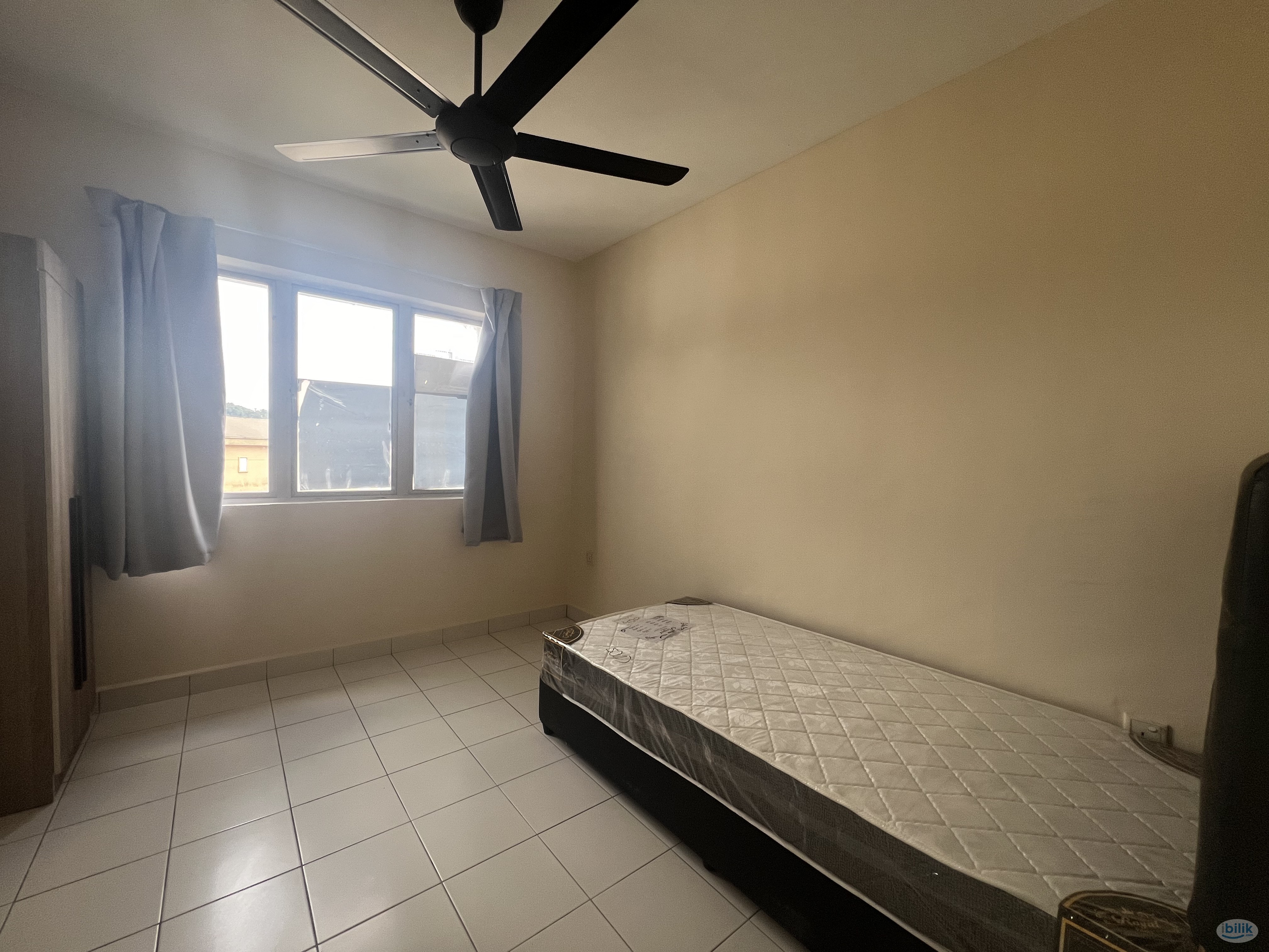🚶‍♂️Walking Distance to Bus Stop ⭐Single Room at Flora Damansara, Damansara Perdana - Image 1